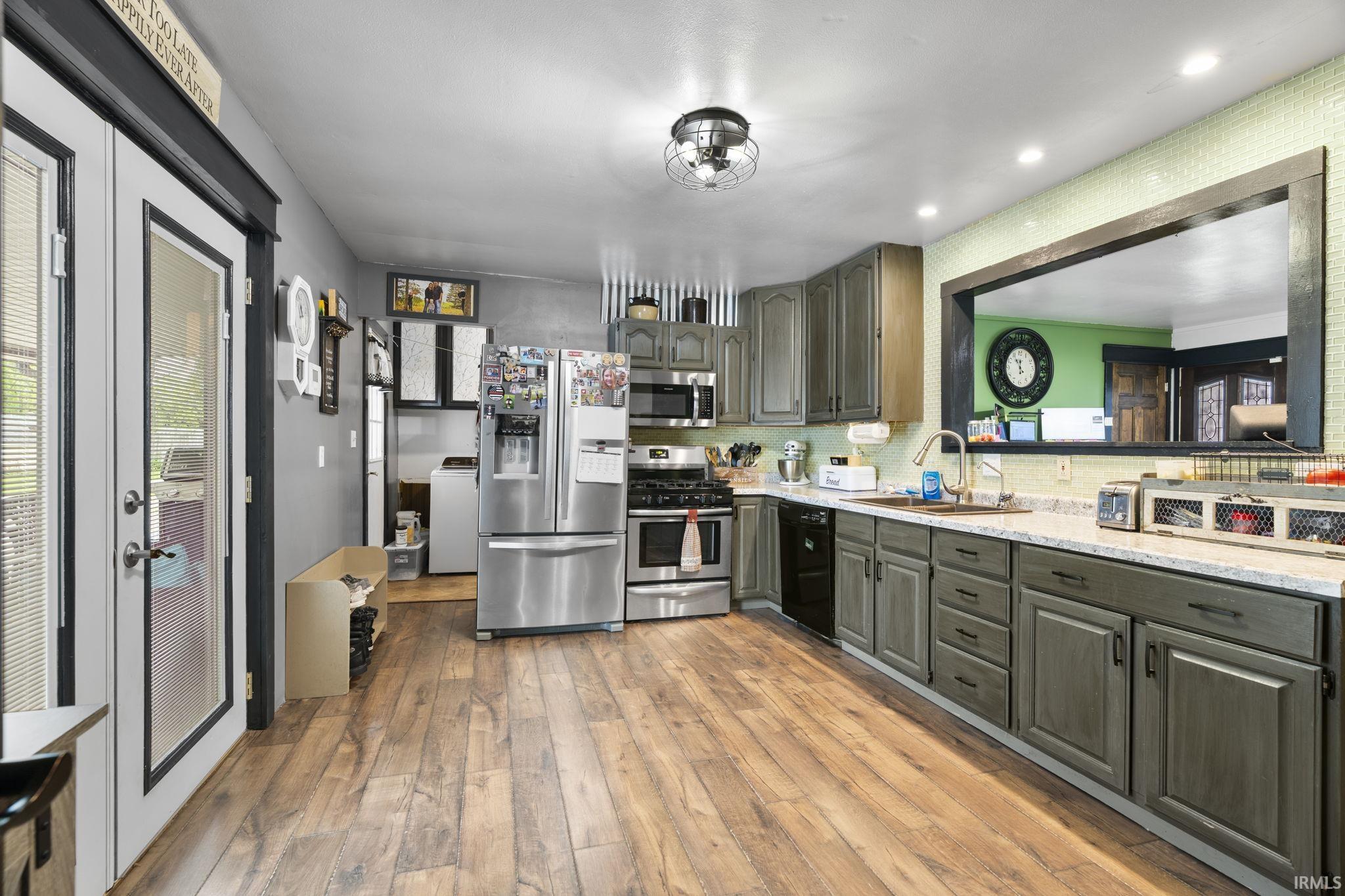 310 E 12TH Street