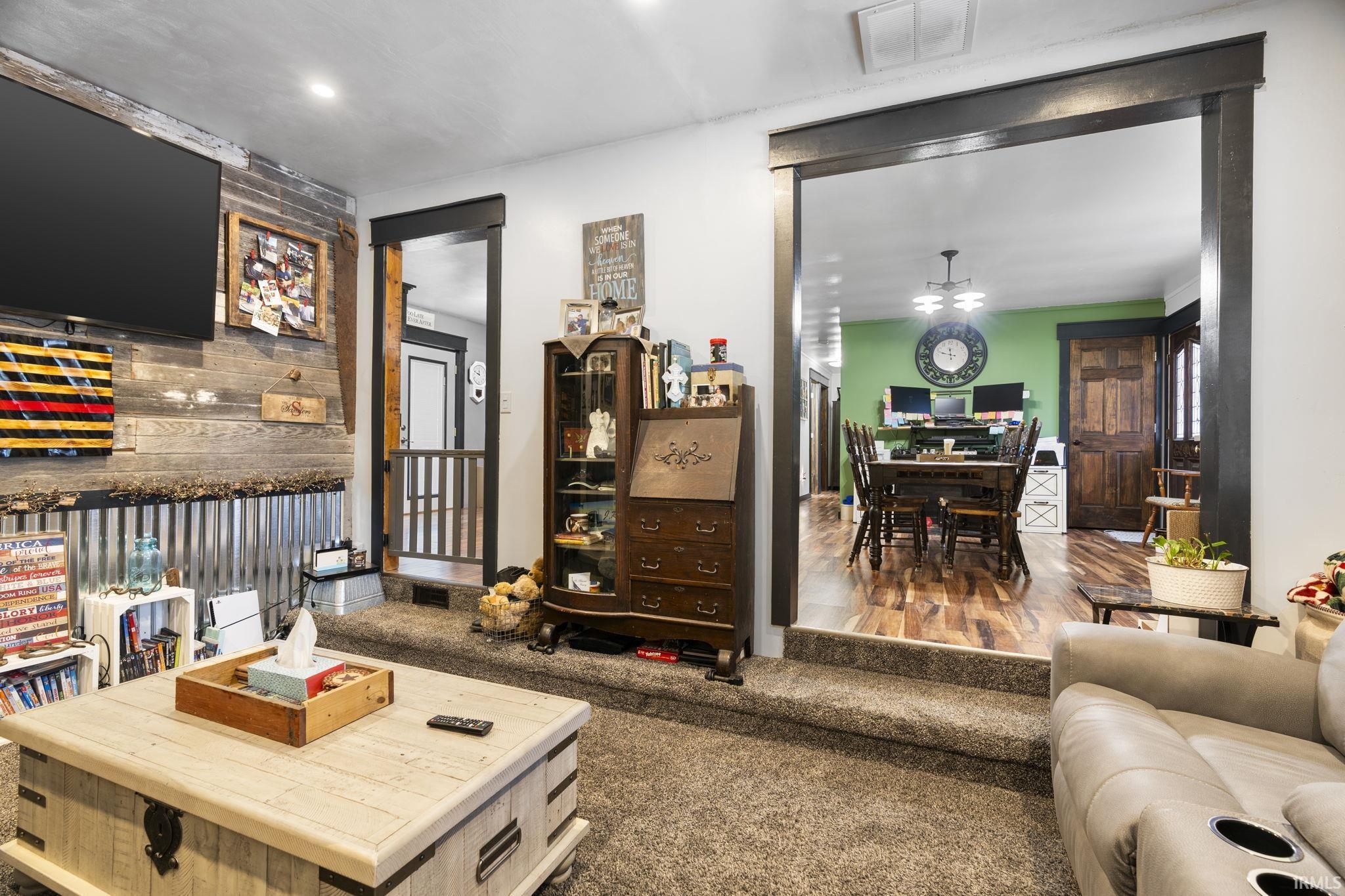 310 E 12TH Street