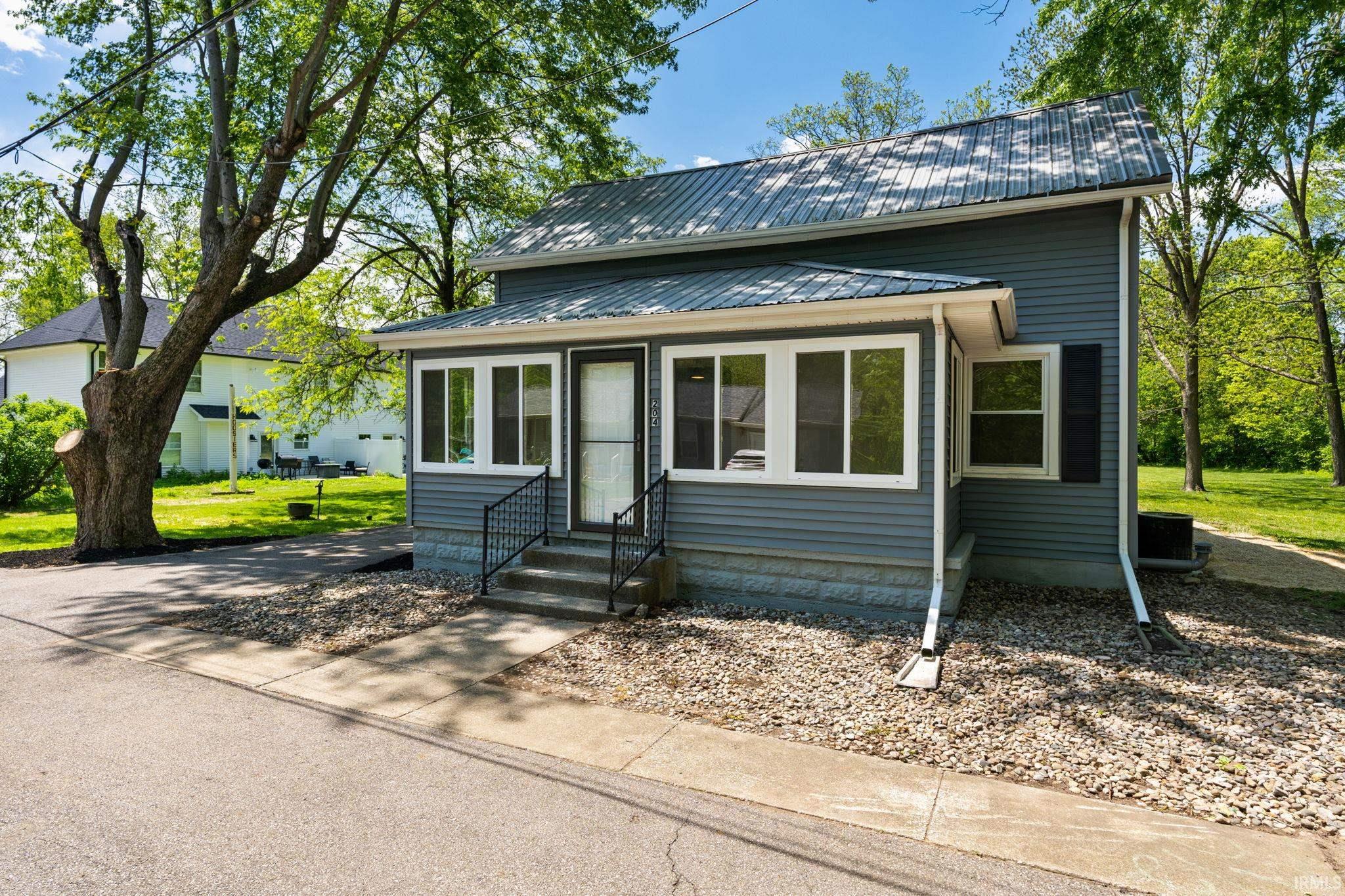 204 N Robinson Street