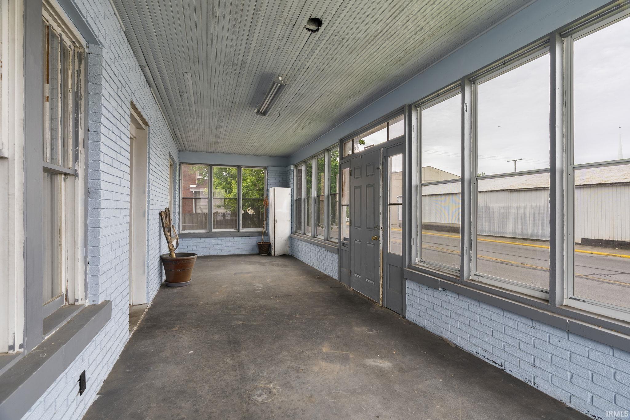 214 W Washington Street
