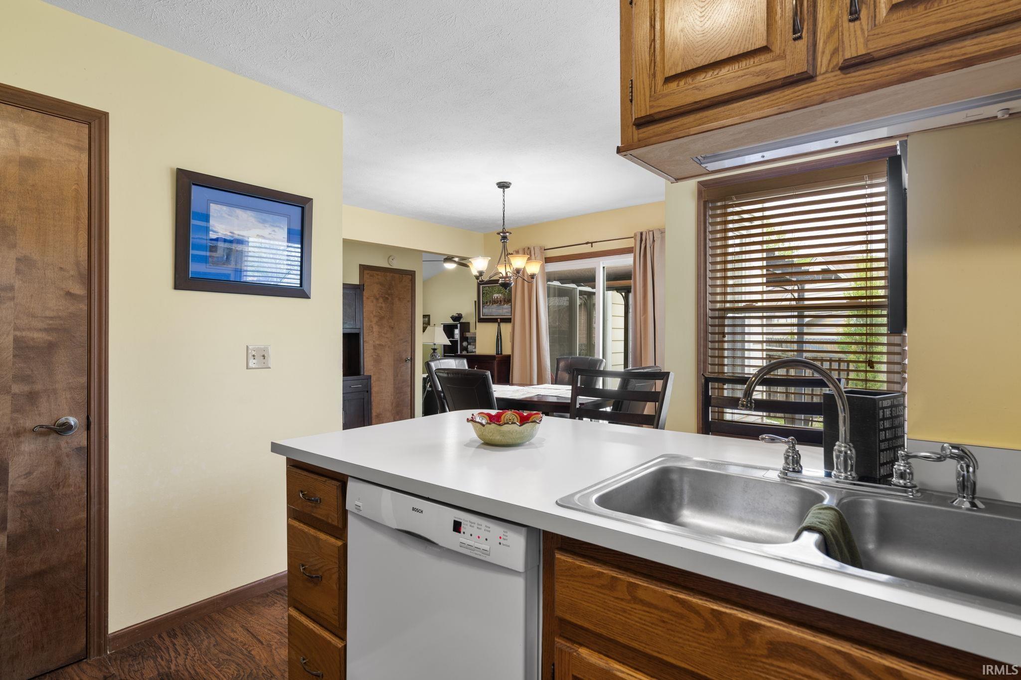 525 Wellington Court