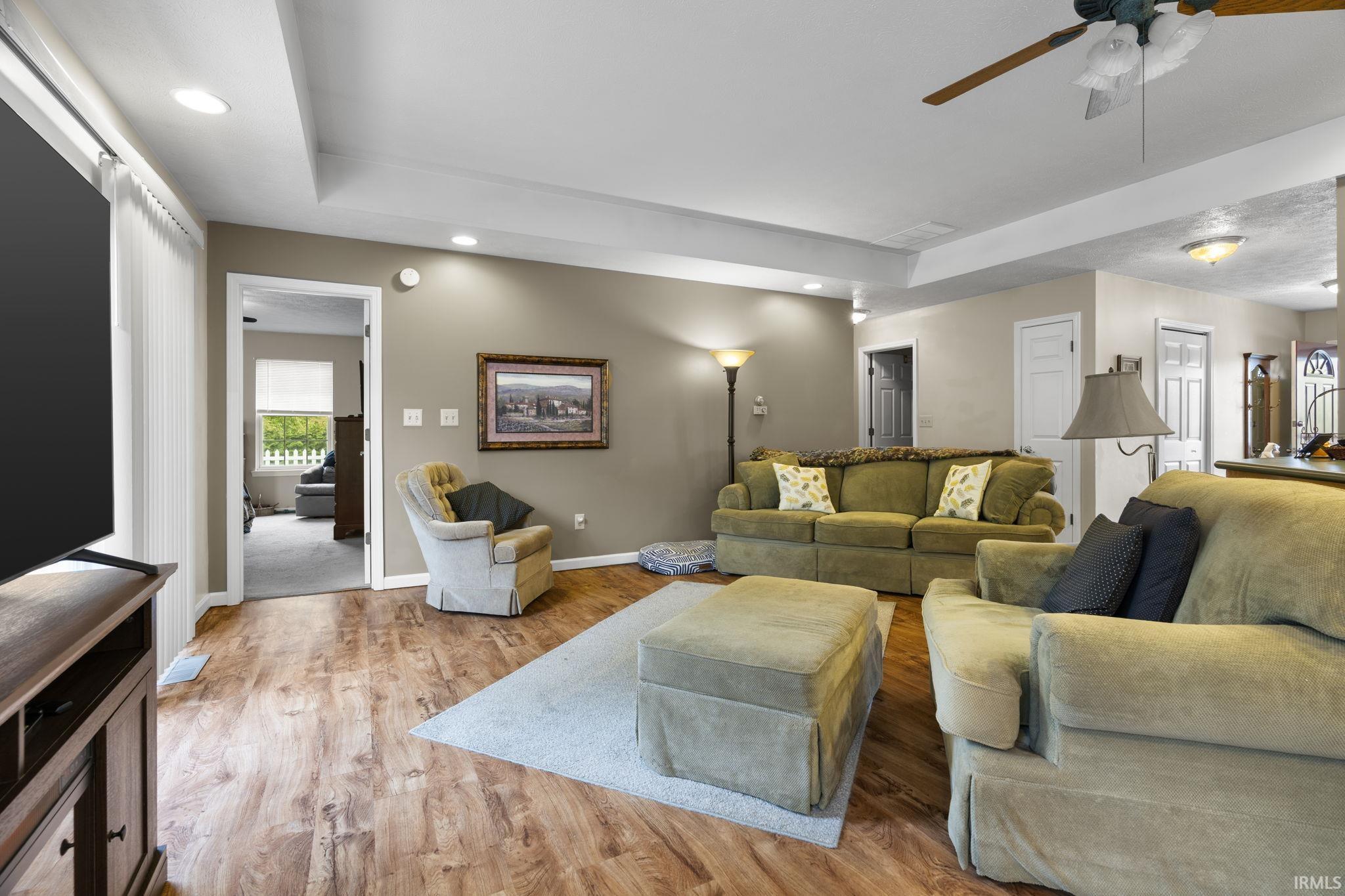 5989 W Hilltop Drive