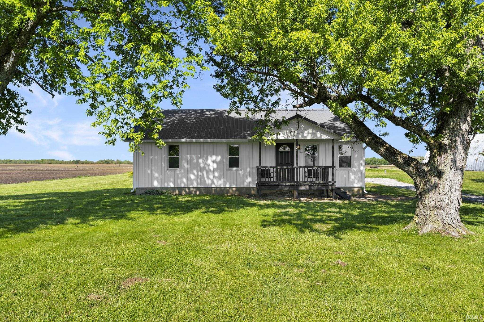 8391 N 400 W