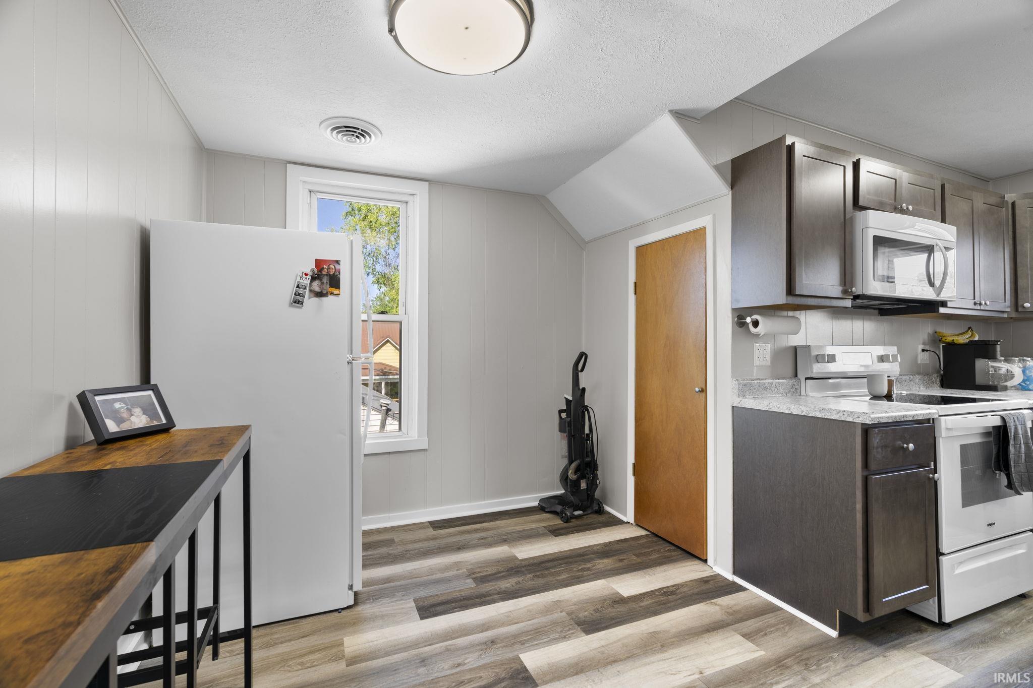 406 A&B Marion Street