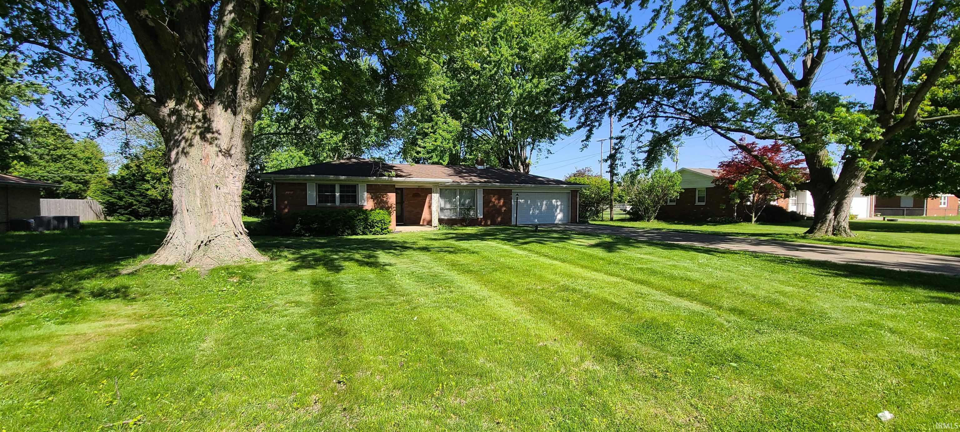1282 E Meadowbrook Drive