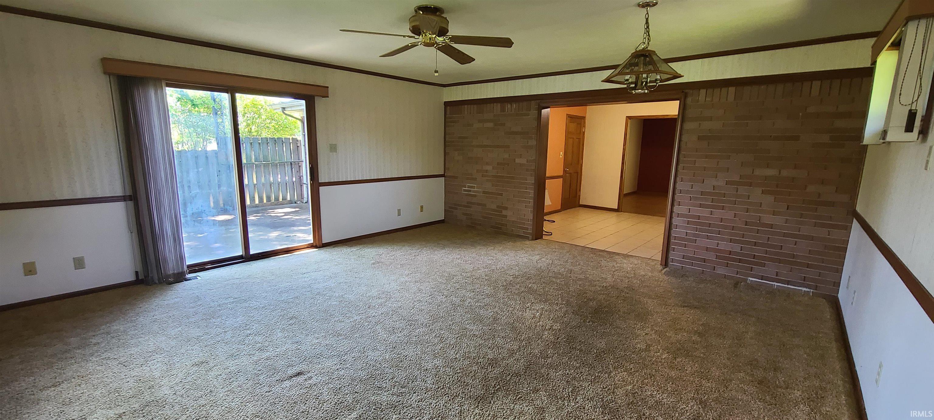 1282 E Meadowbrook Drive