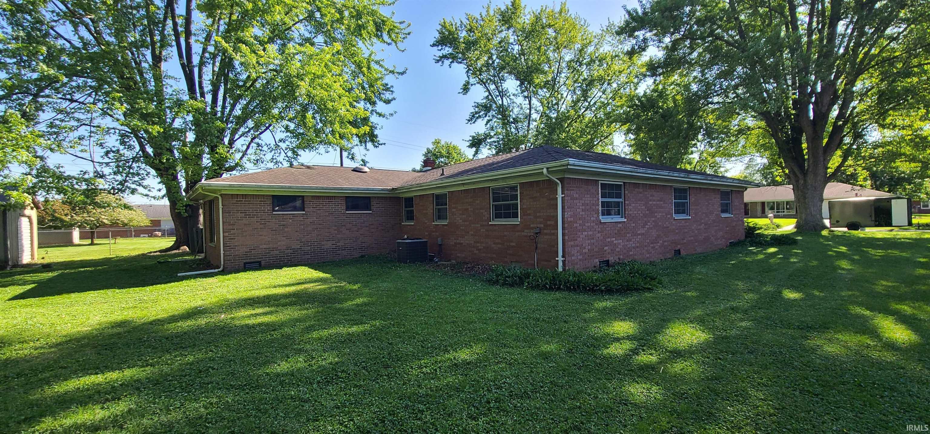 1282 E Meadowbrook Drive