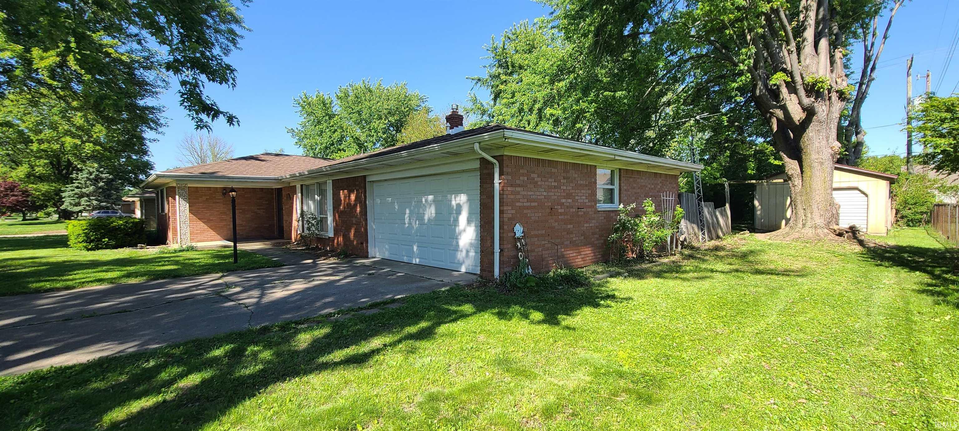 1282 E Meadowbrook Drive