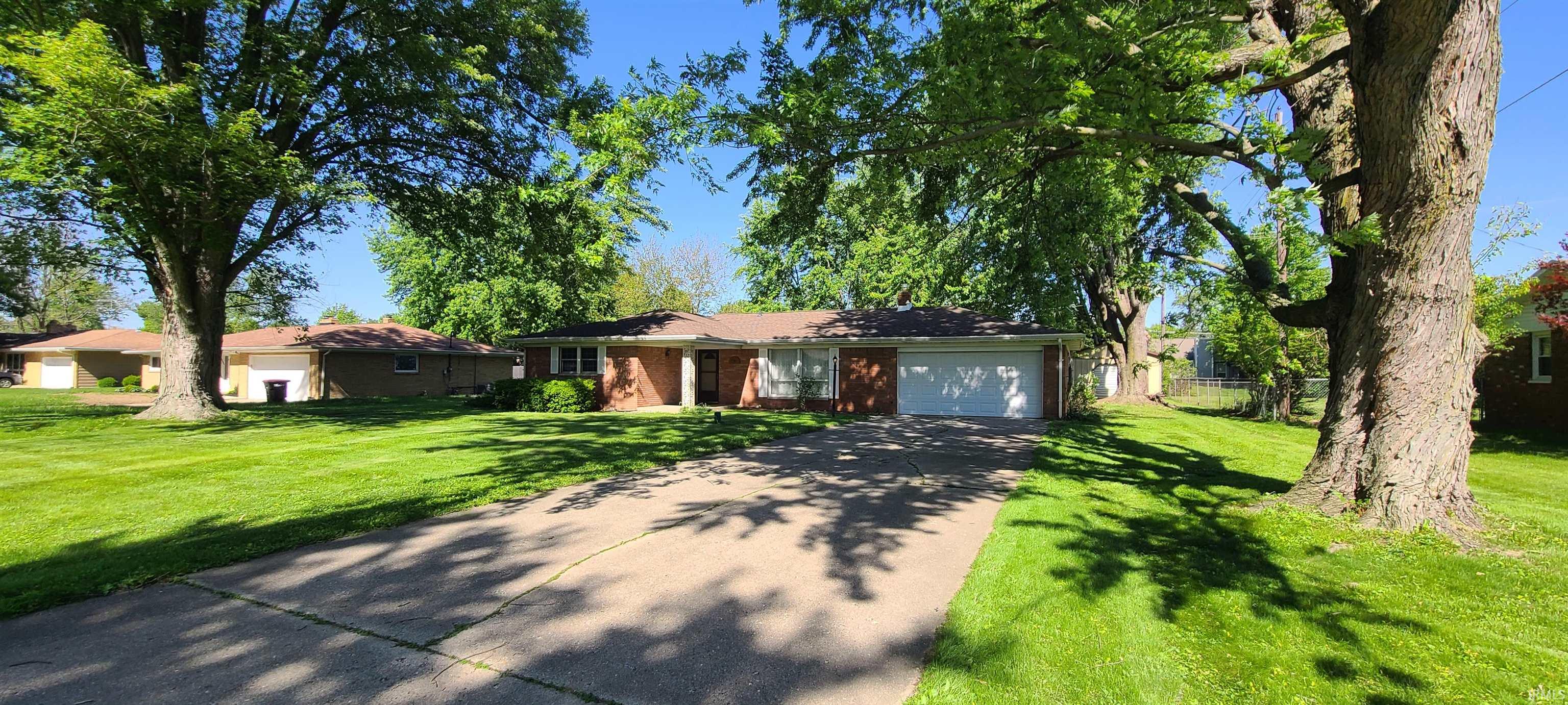 1282 E Meadowbrook Drive