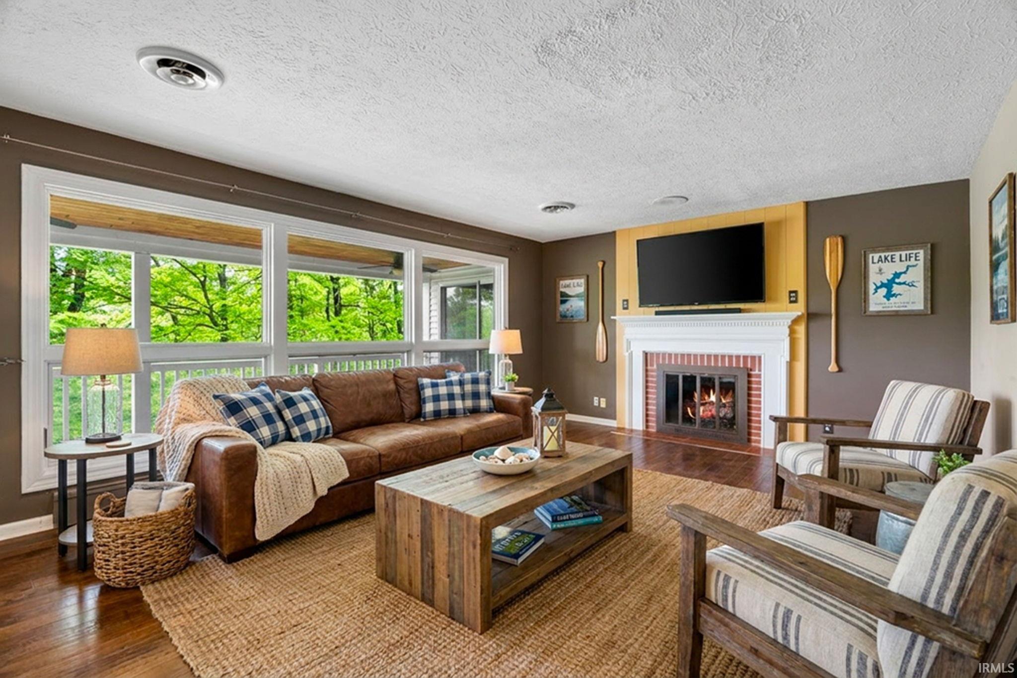 1509 Tioga Ravine