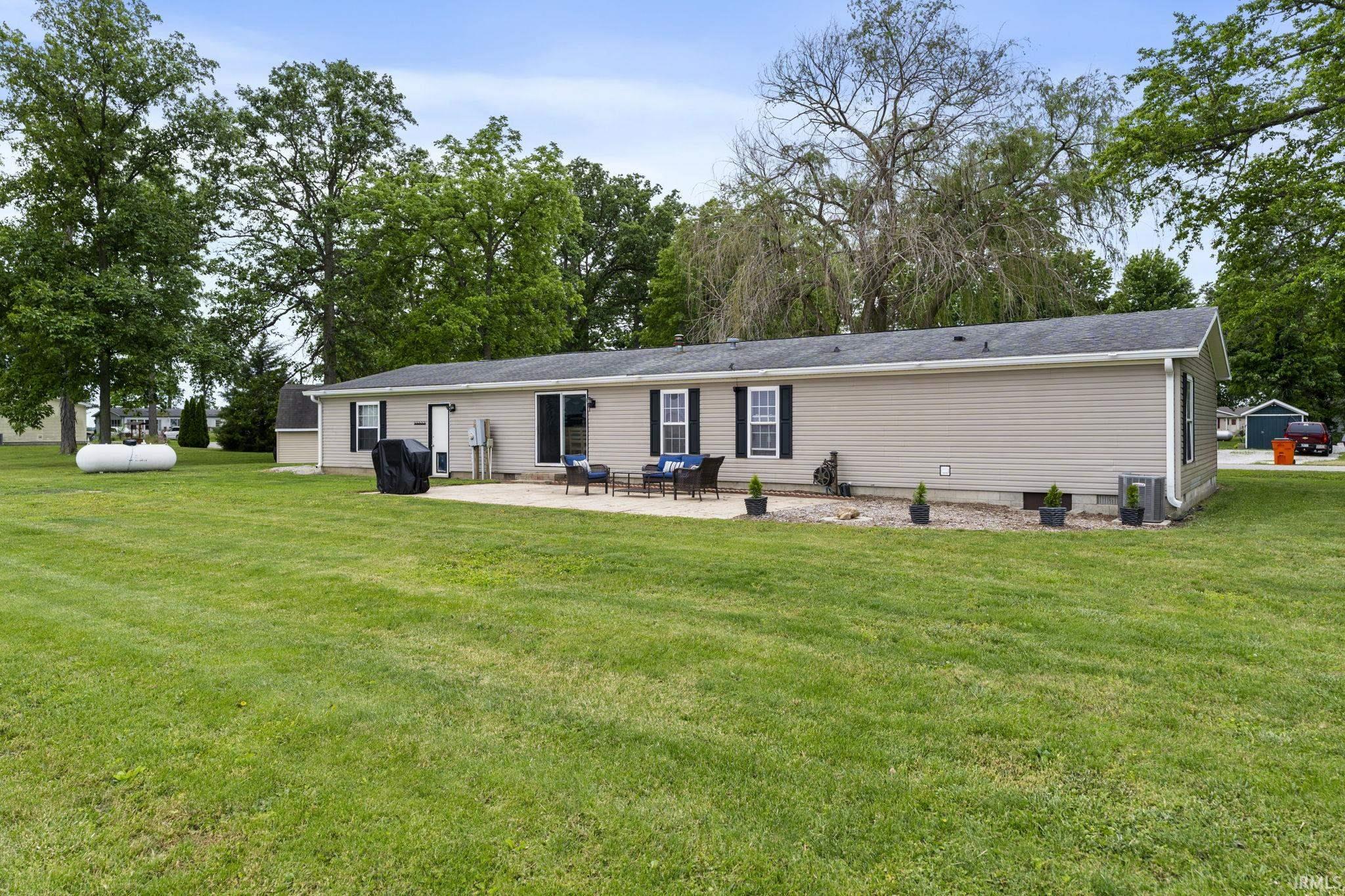 4274 N Raccoon Circle
