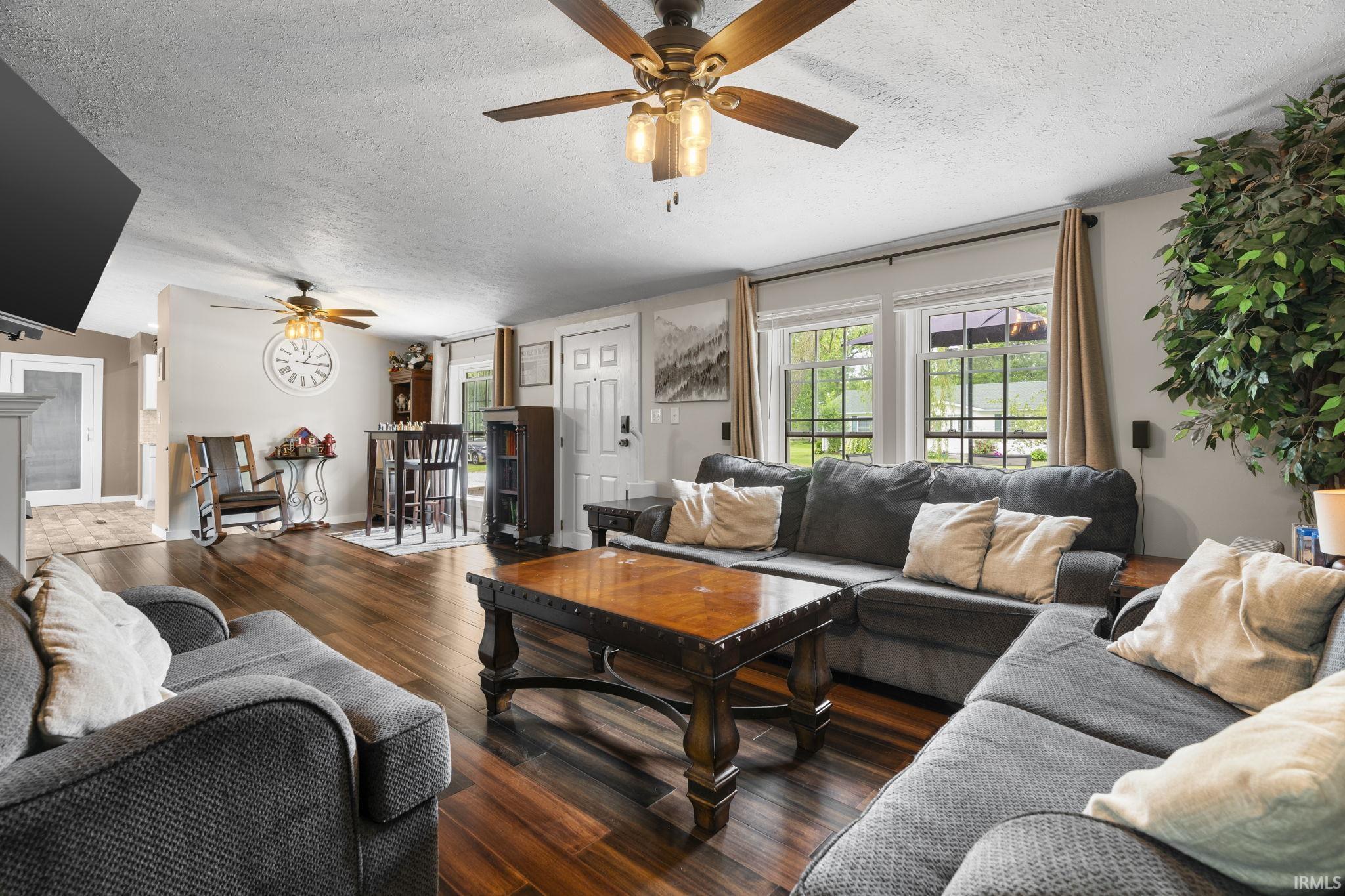 4274 N Raccoon Circle