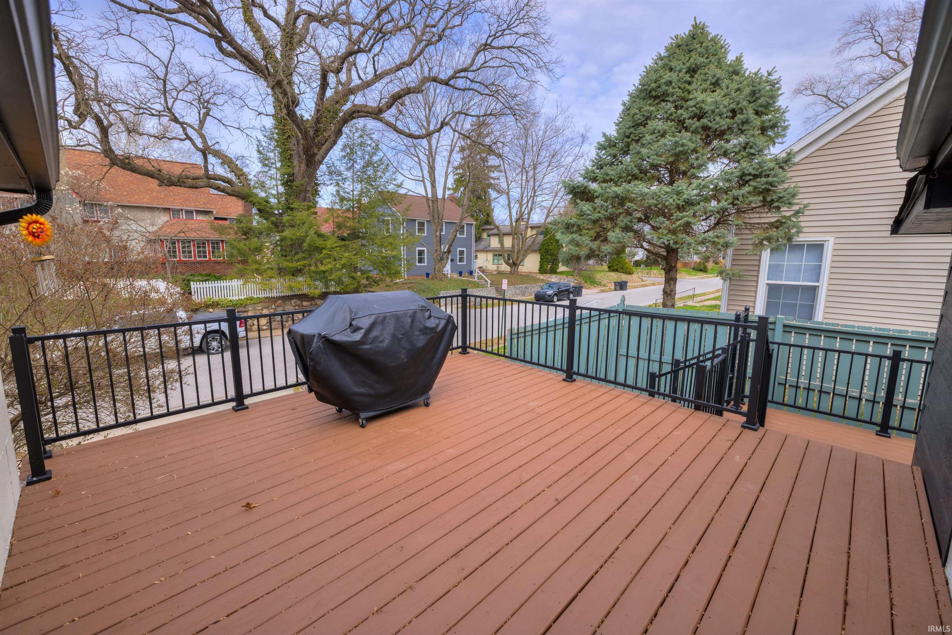1101 S 9th Street