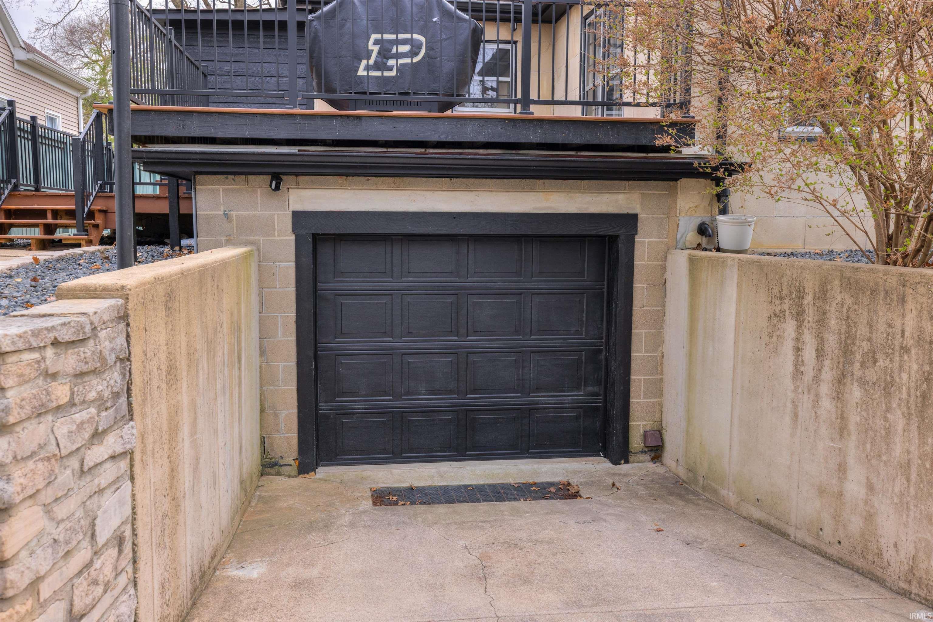 1101 S 9th Street
