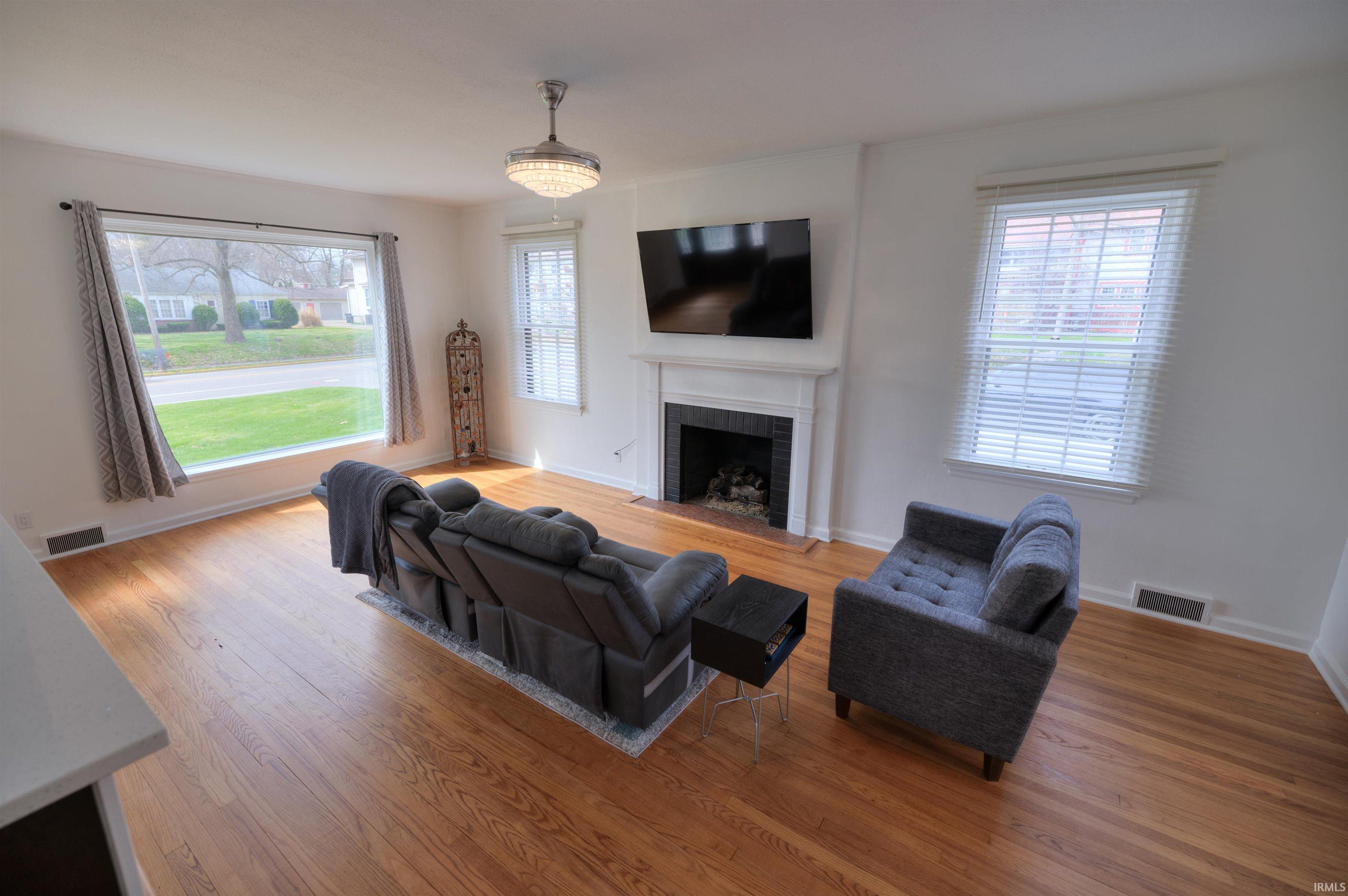 1101 S 9th Street