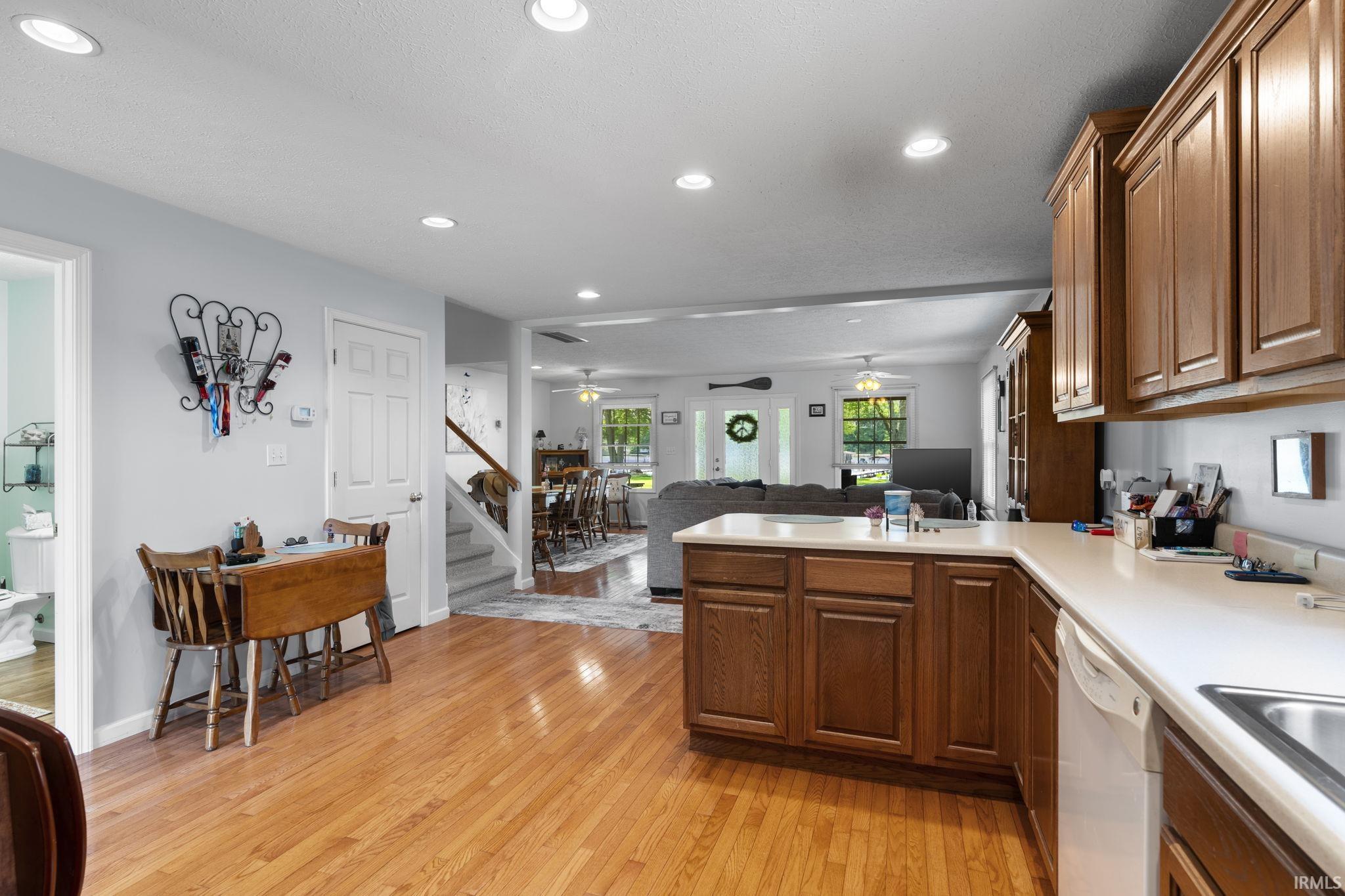12135 N Upper Lake Shore