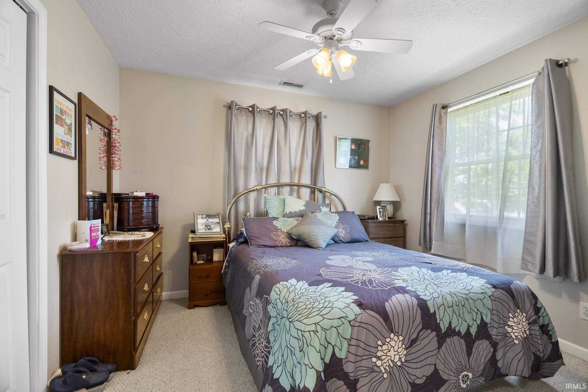 12135 N Upper Lake Shore