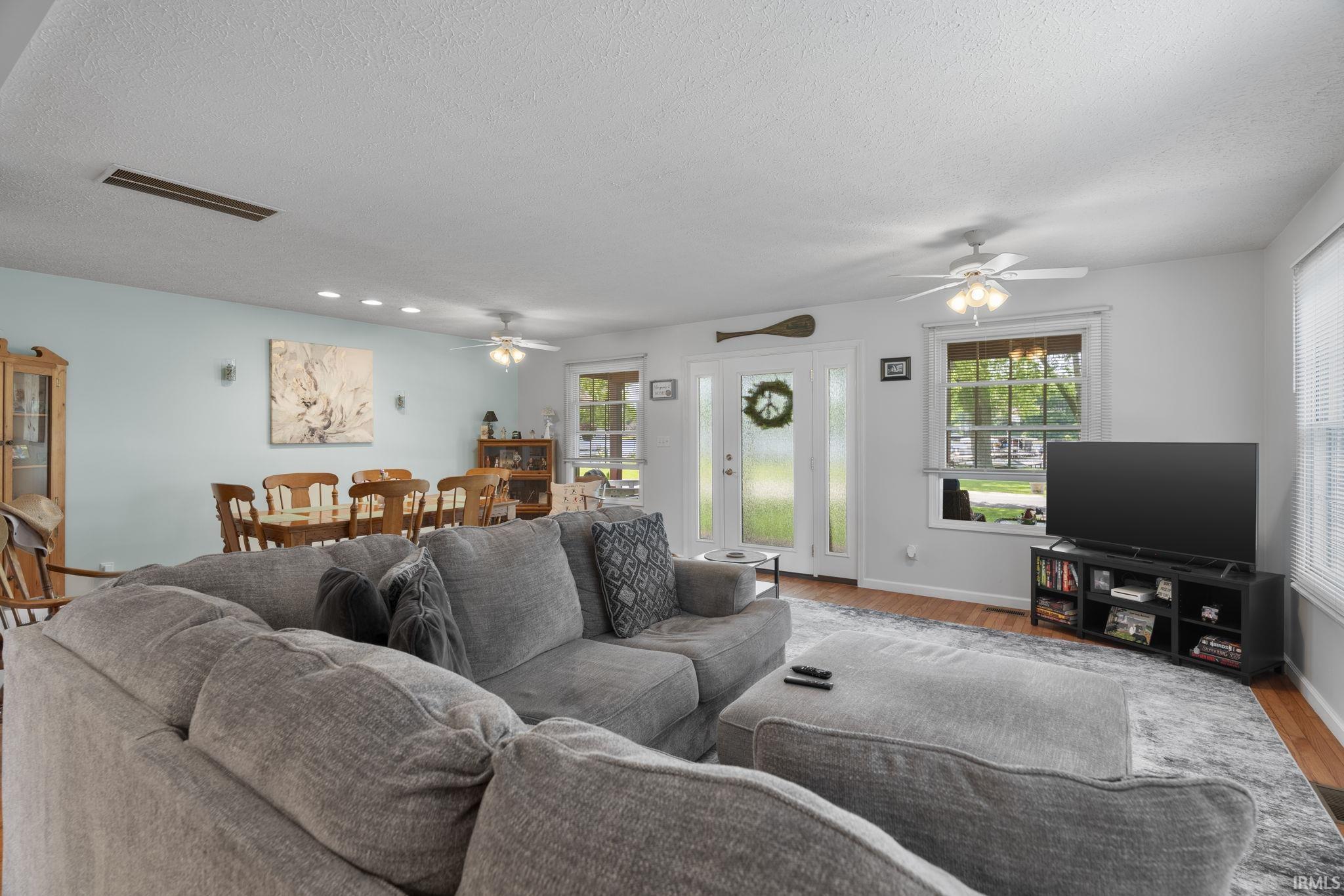12135 N Upper Lake Shore