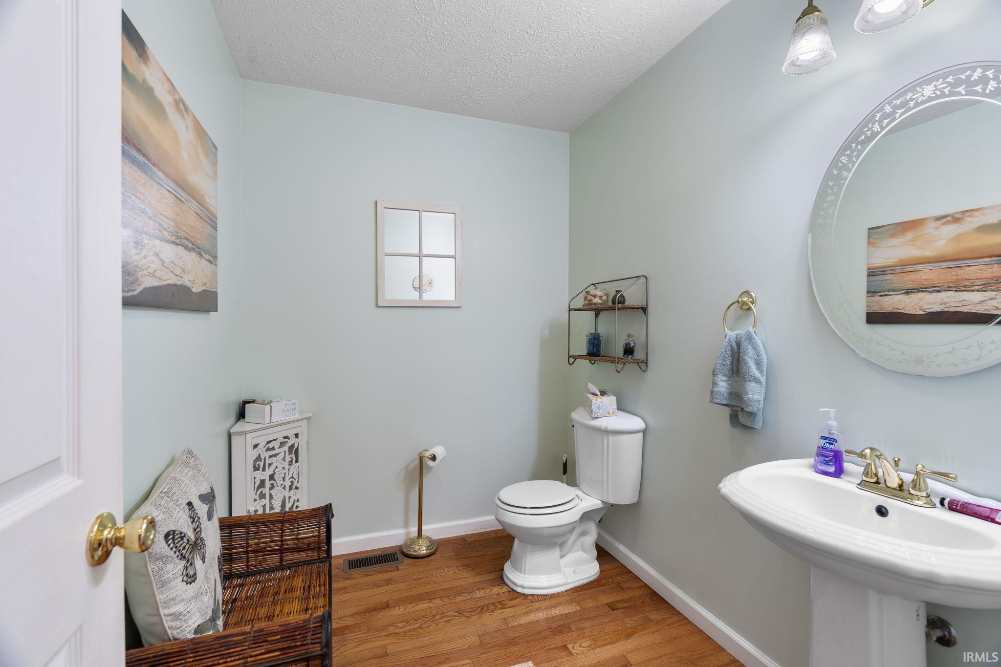 12135 N Upper Lake Shore