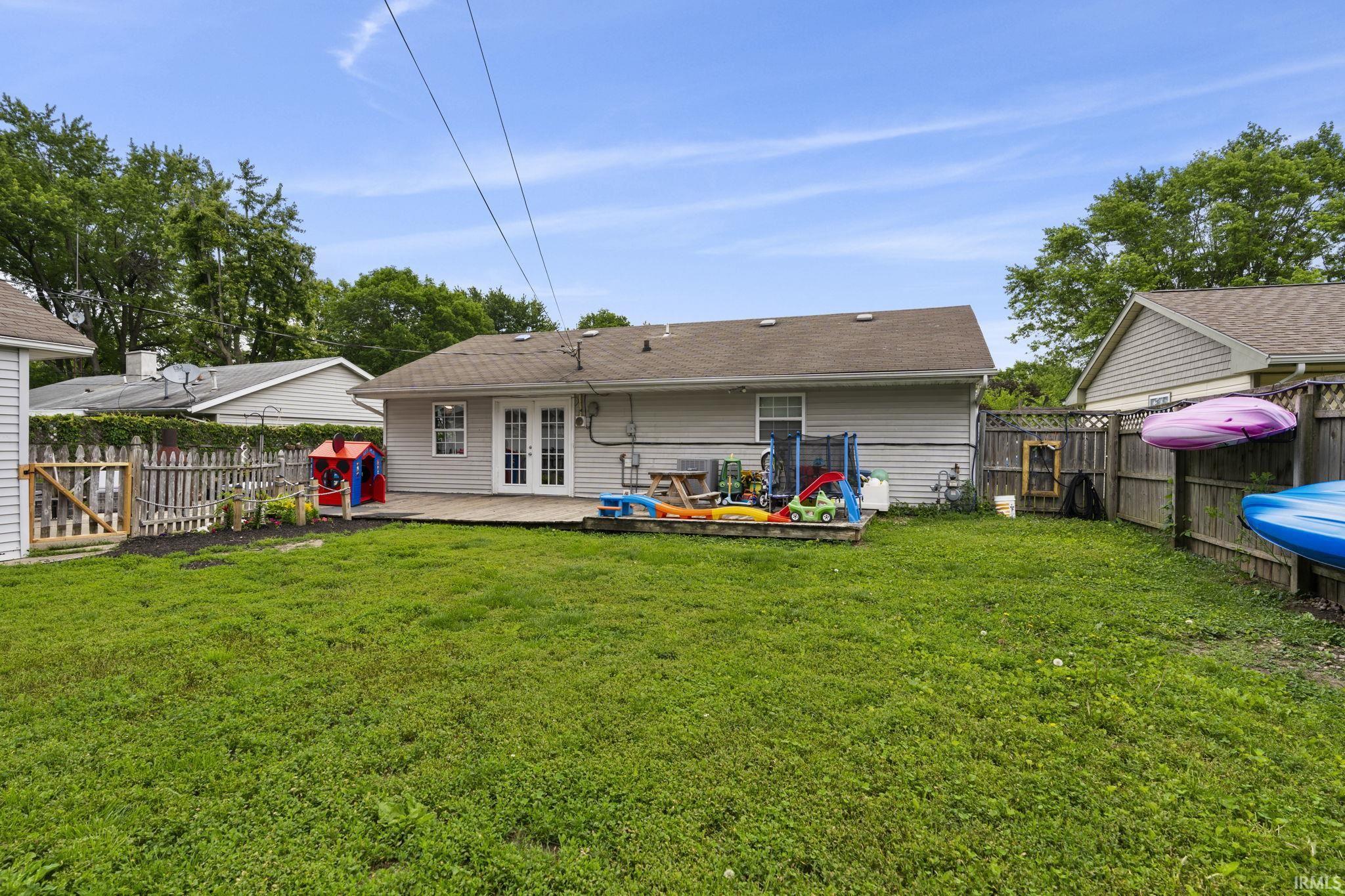 5203 Algonquin Trail
