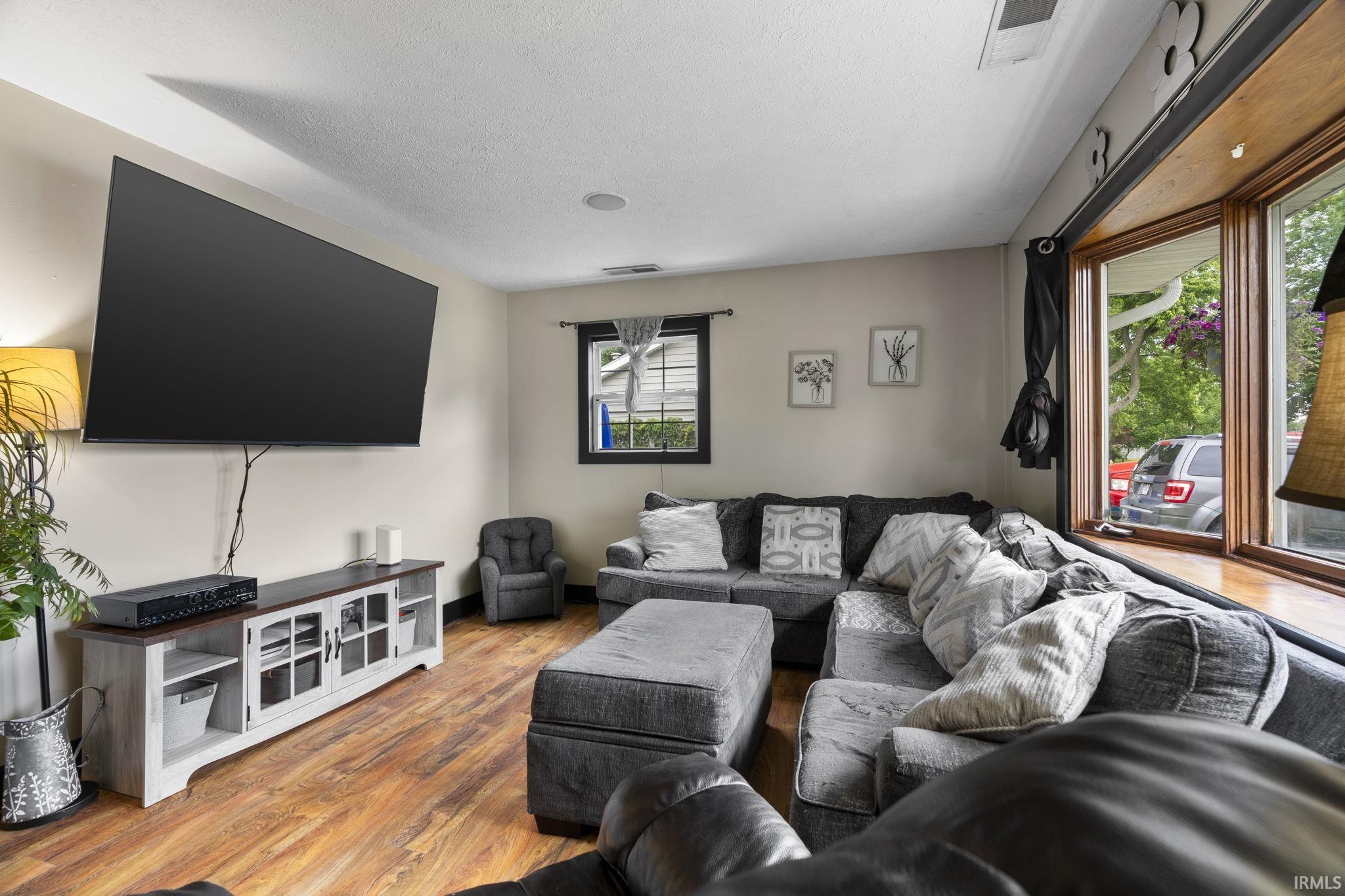 5203 Algonquin Trail