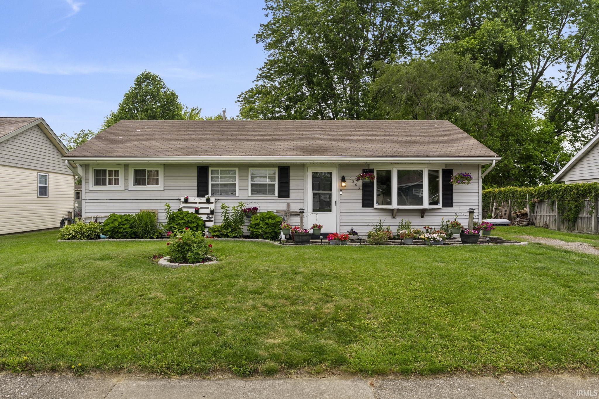 5203 Algonquin Trail