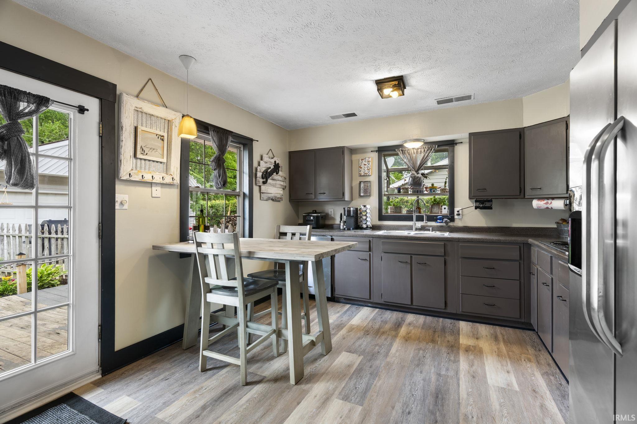 5203 Algonquin Trail