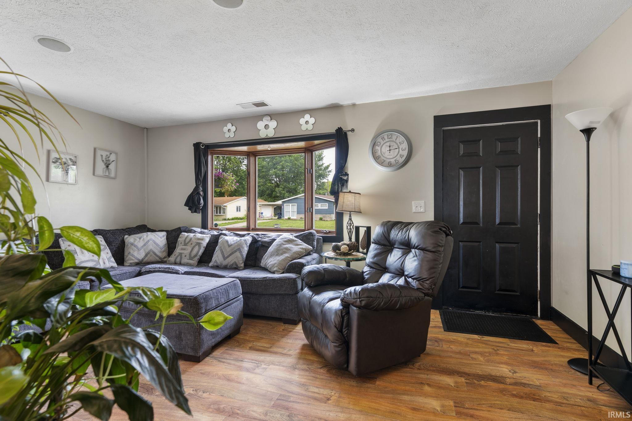 5203 Algonquin Trail