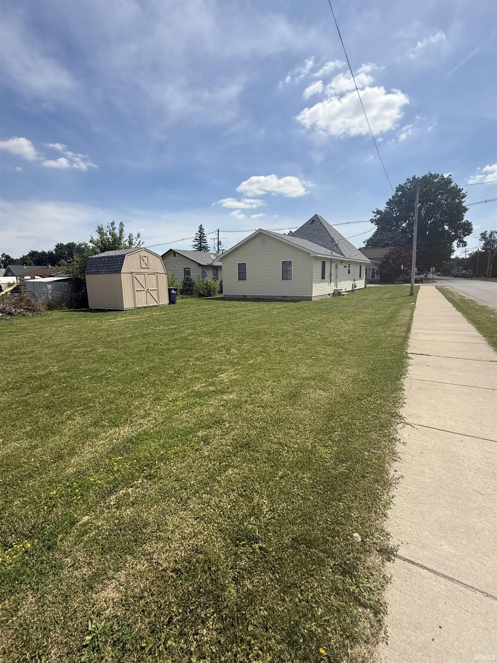 1102 Myrtle Streets