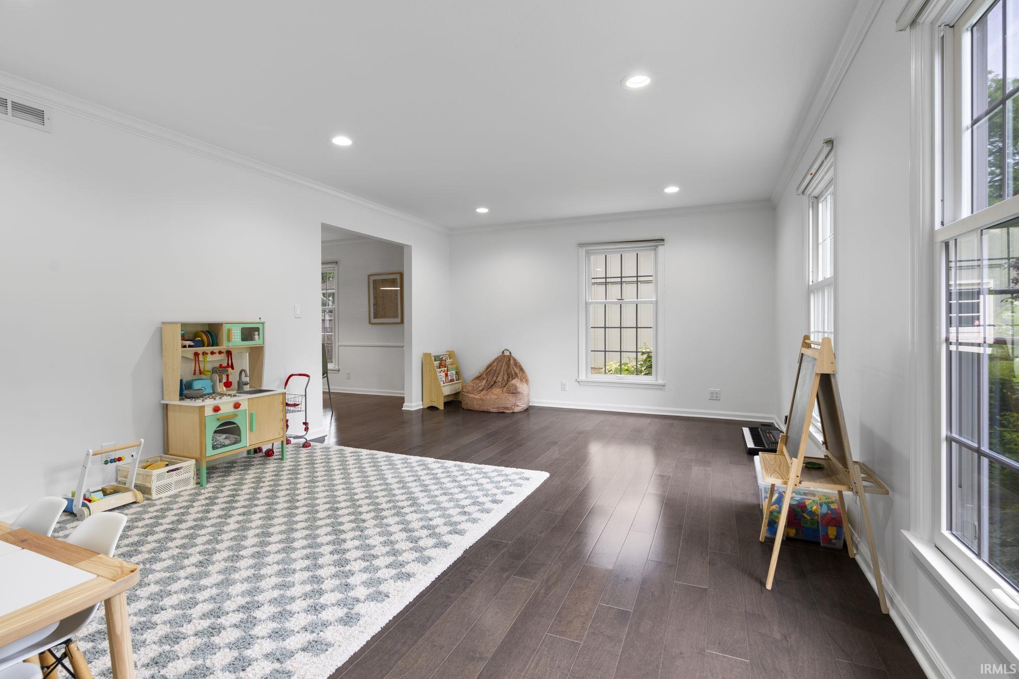 125 Tamiami Trail