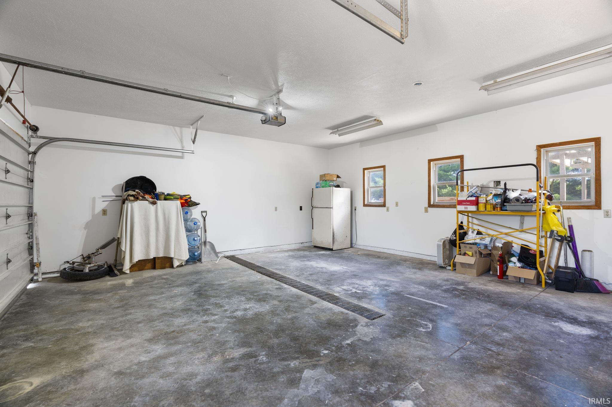 6253 N County Rd 300 W Road