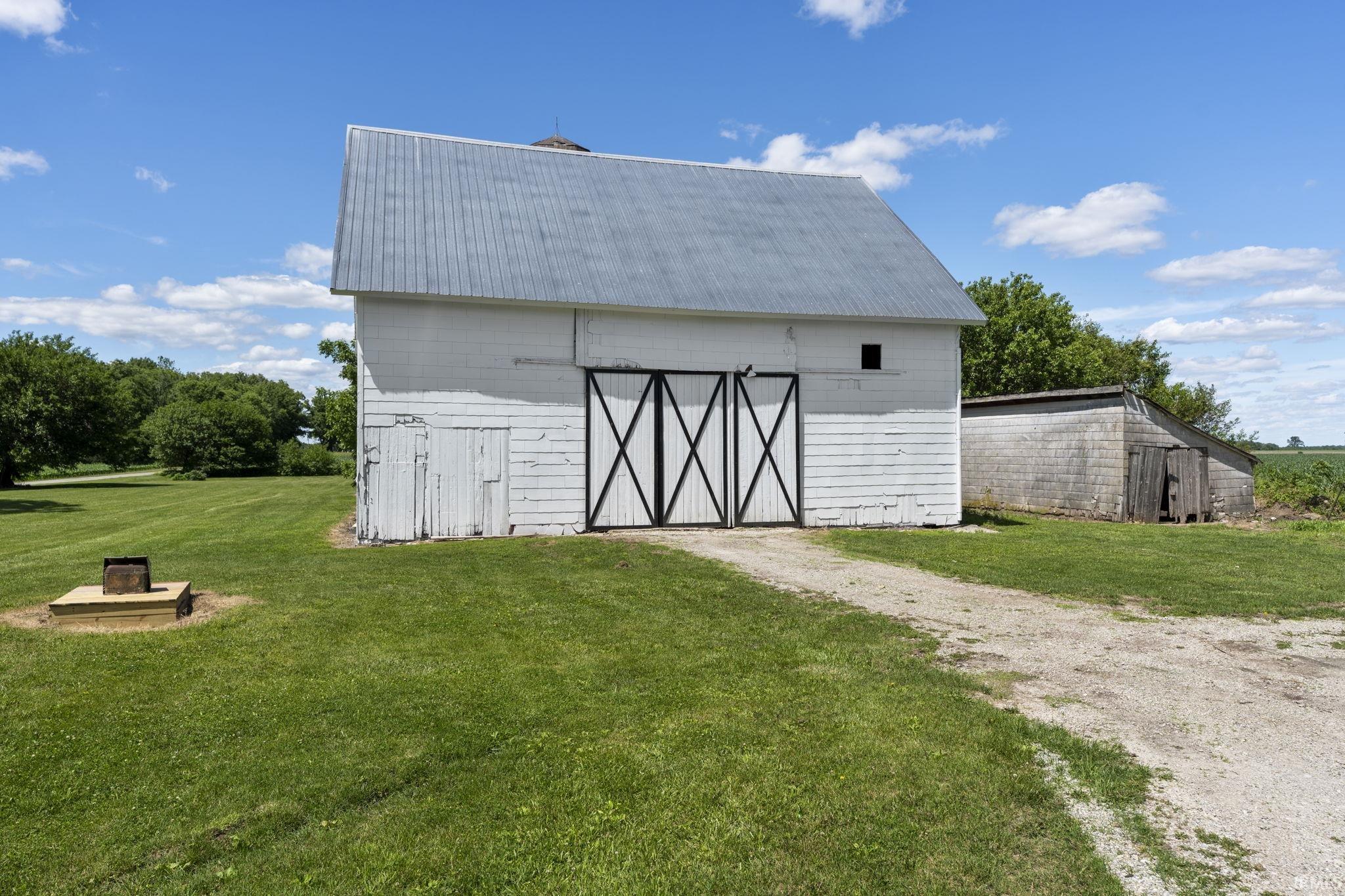 6253 N County Rd 300 W Road