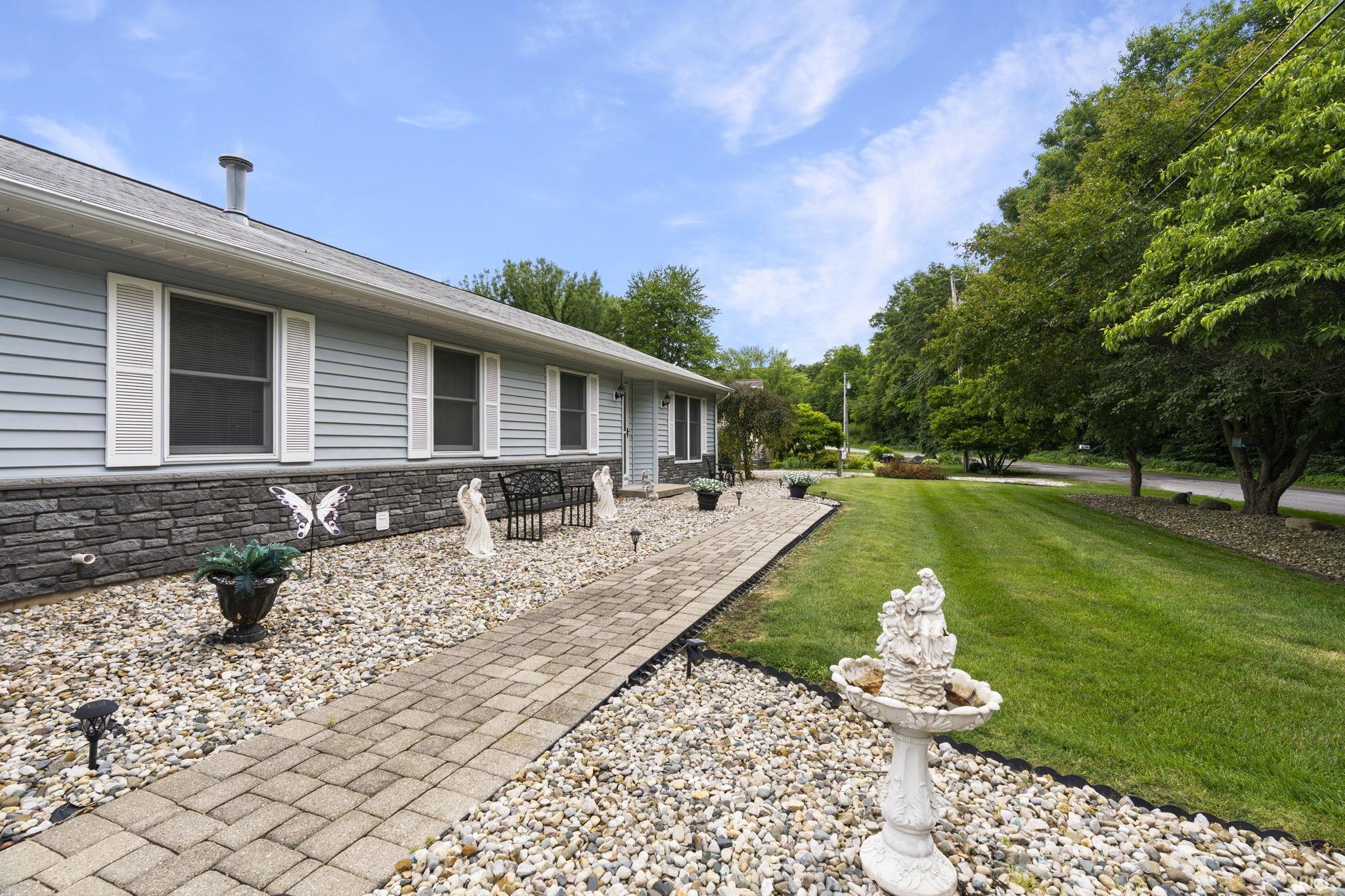 11016 N Landing Road