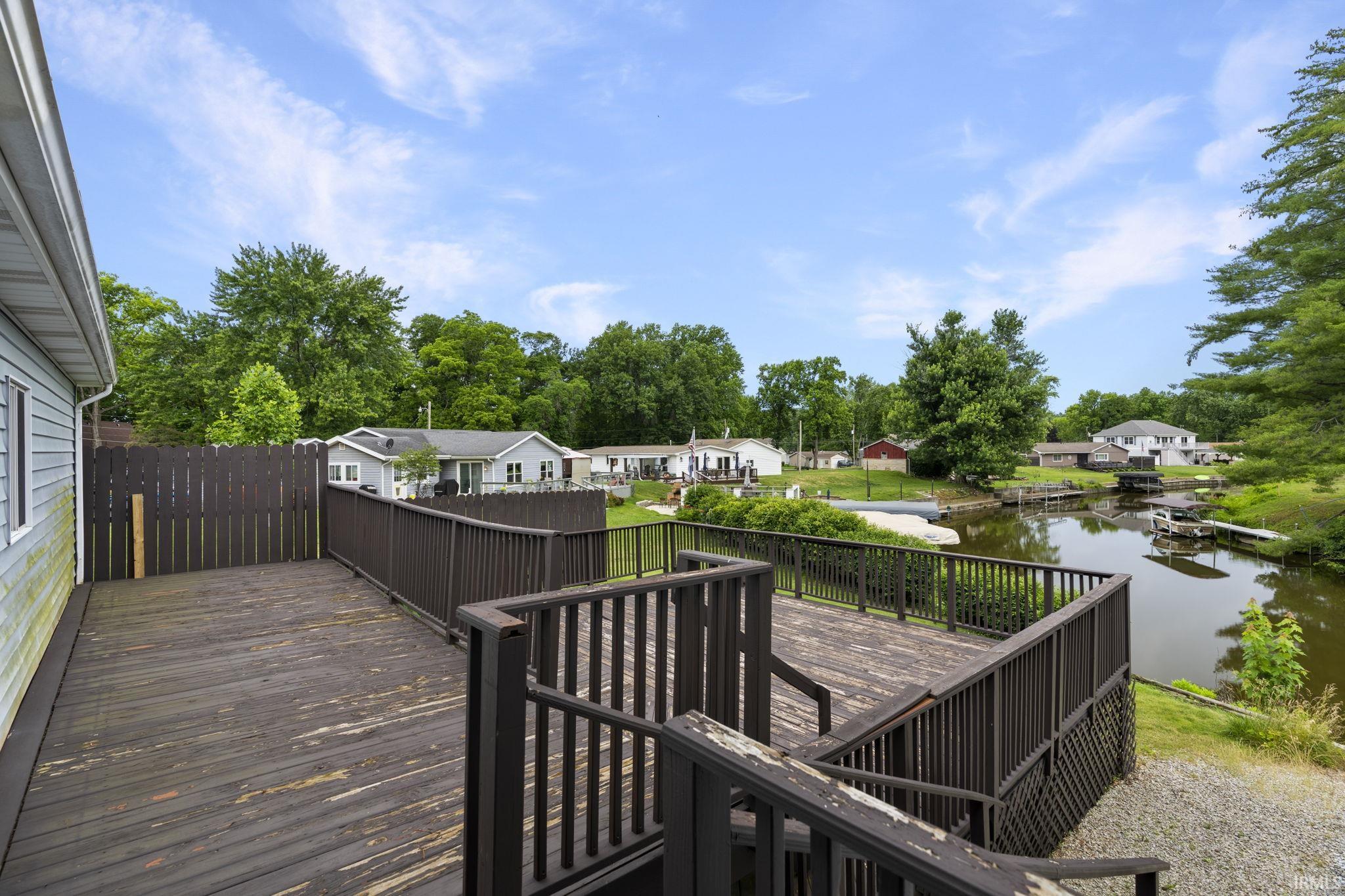11016 N Landing Road