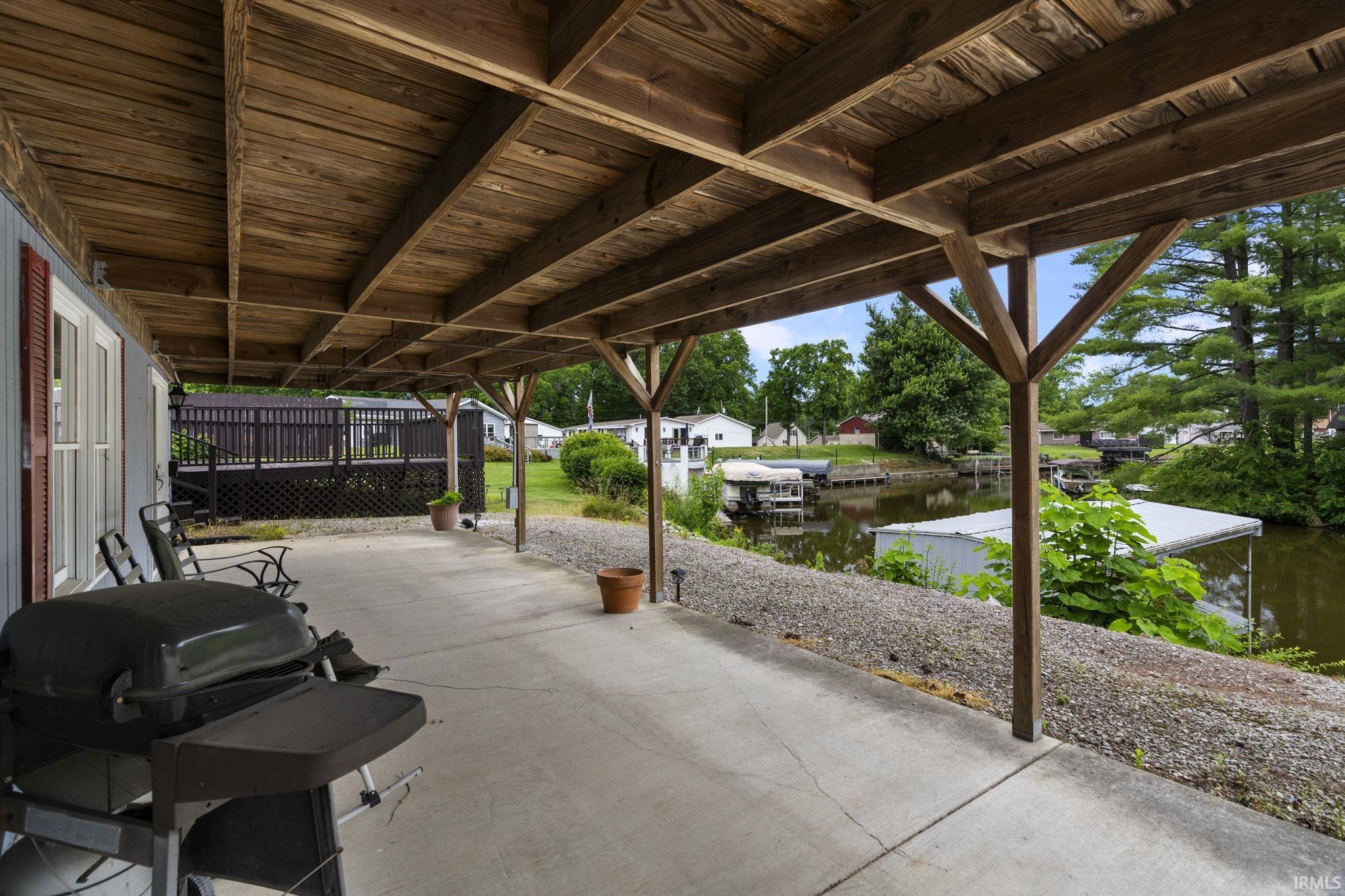 11016 N Landing Road