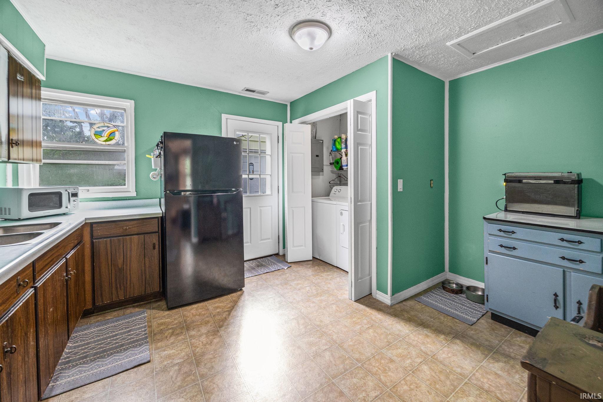 2405 Foxhall Drive