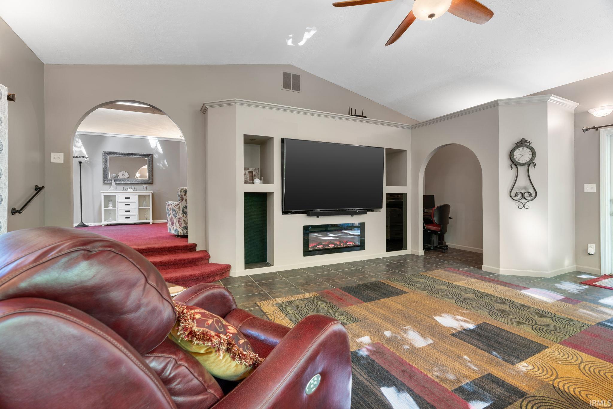 8900 Kirkridge Lane
