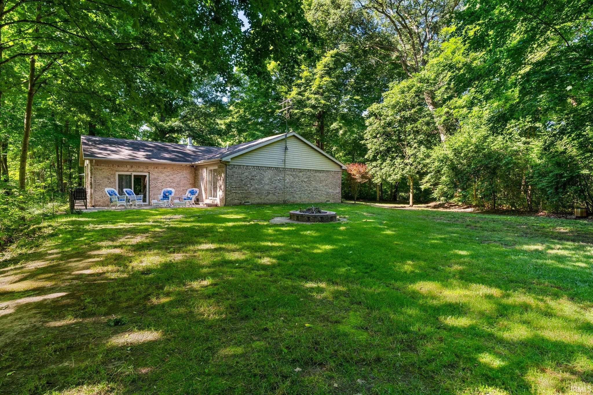 8900 Kirkridge Lane