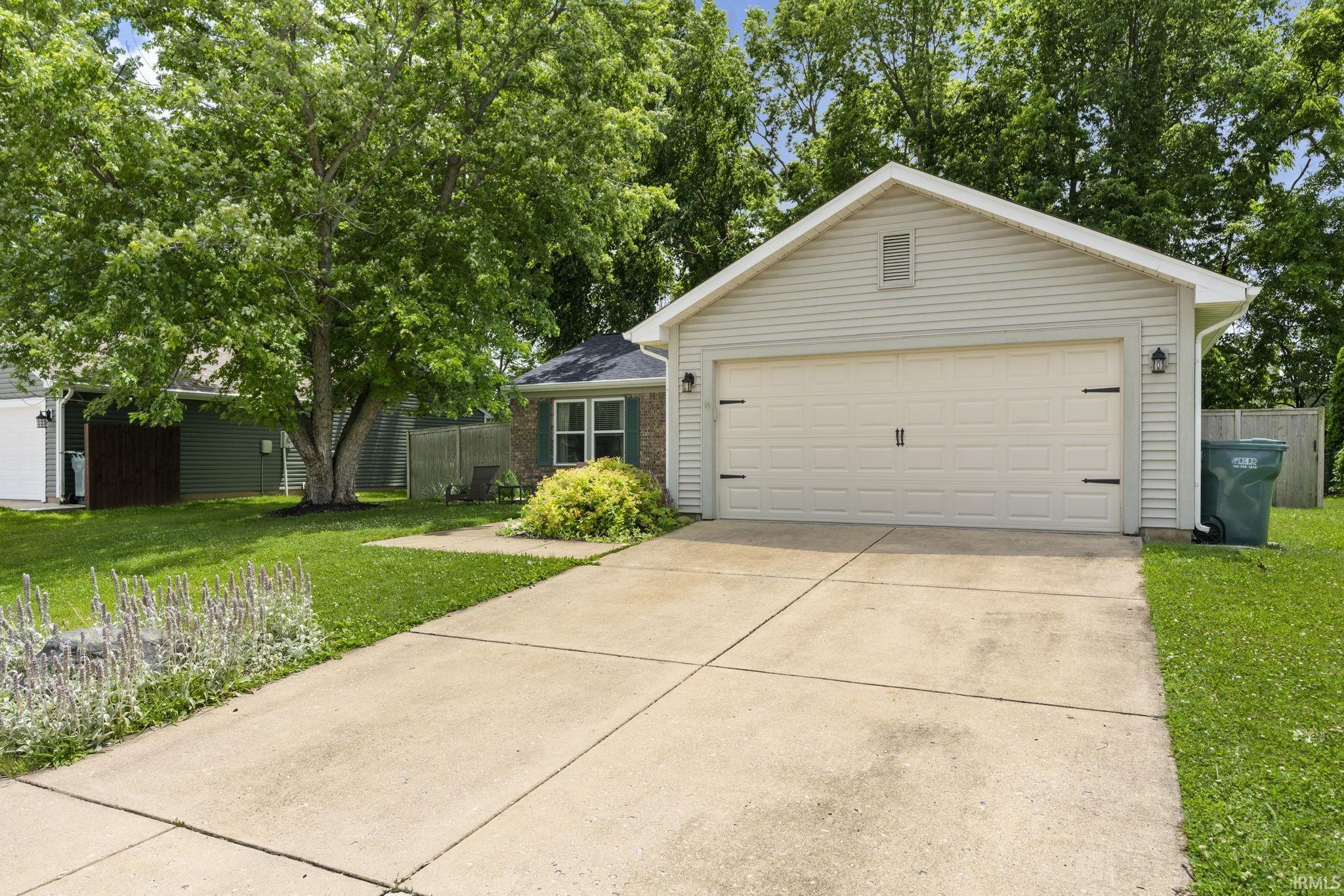 1921 Abnaki Way