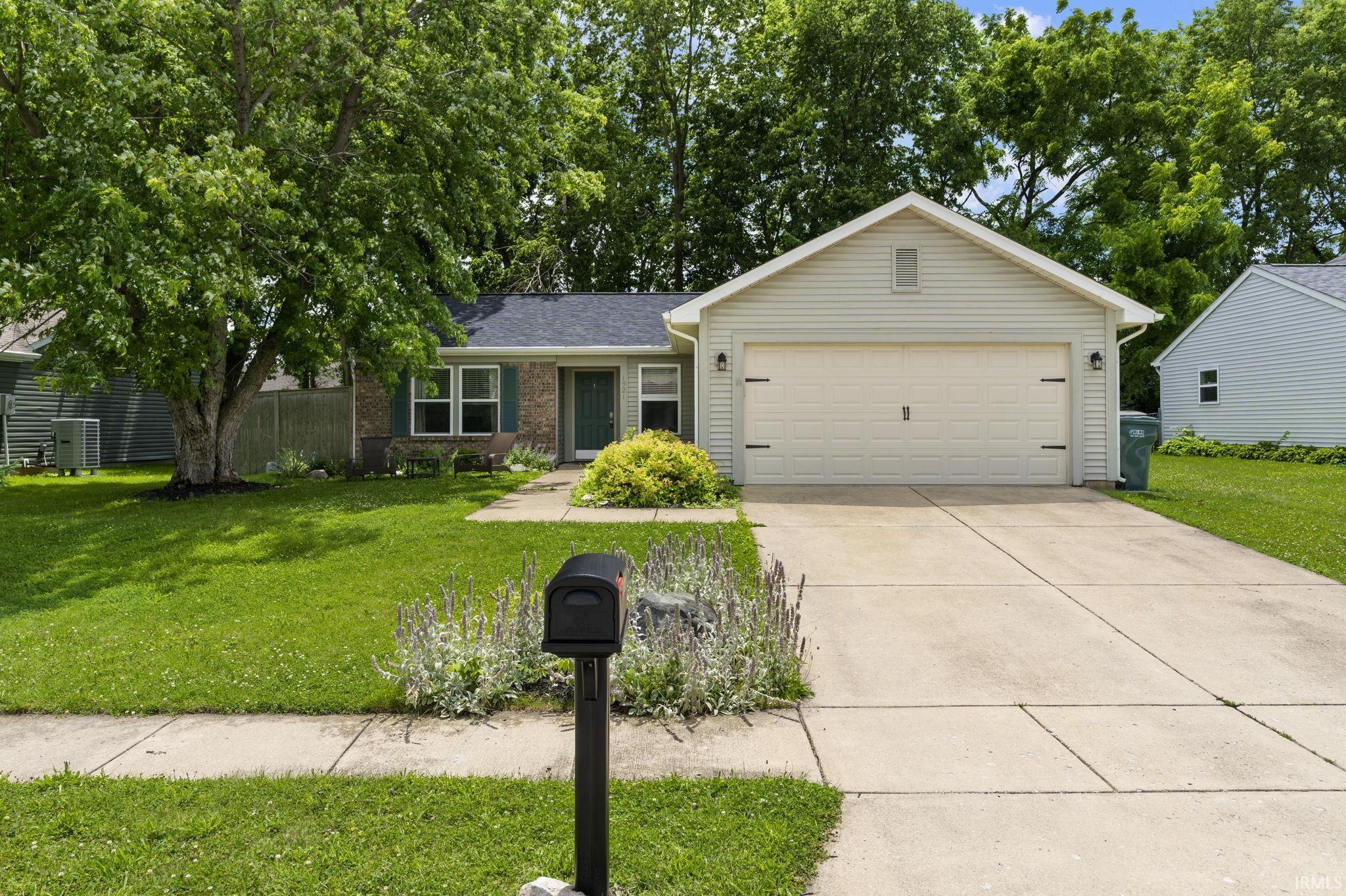 1921 Abnaki Way