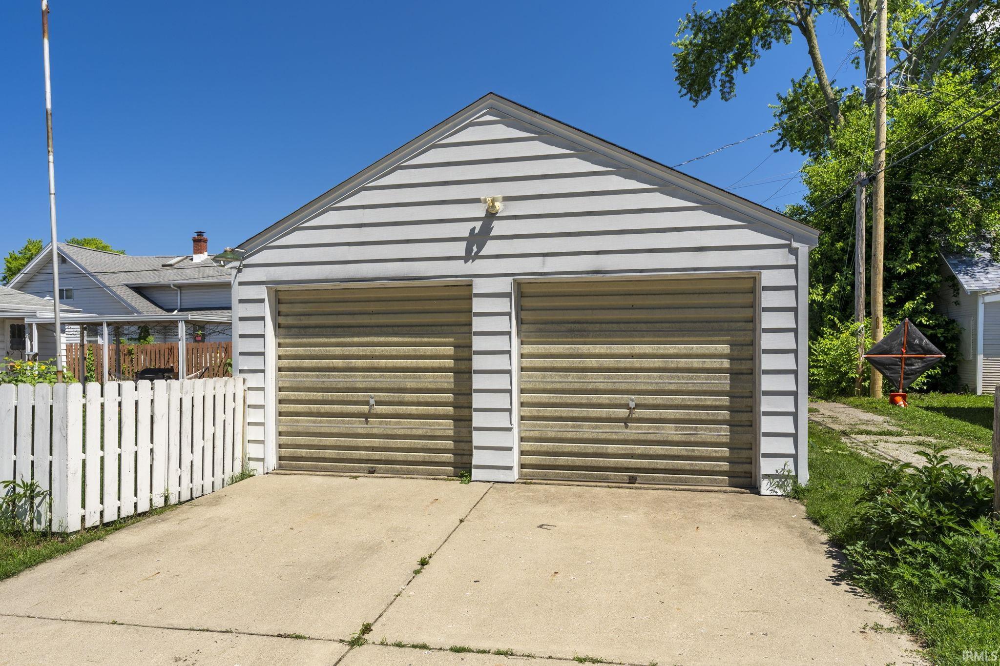 733 S 27th Street