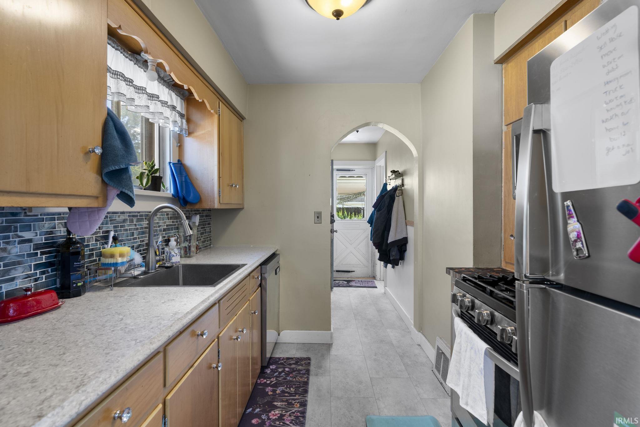 733 S 27th Street
