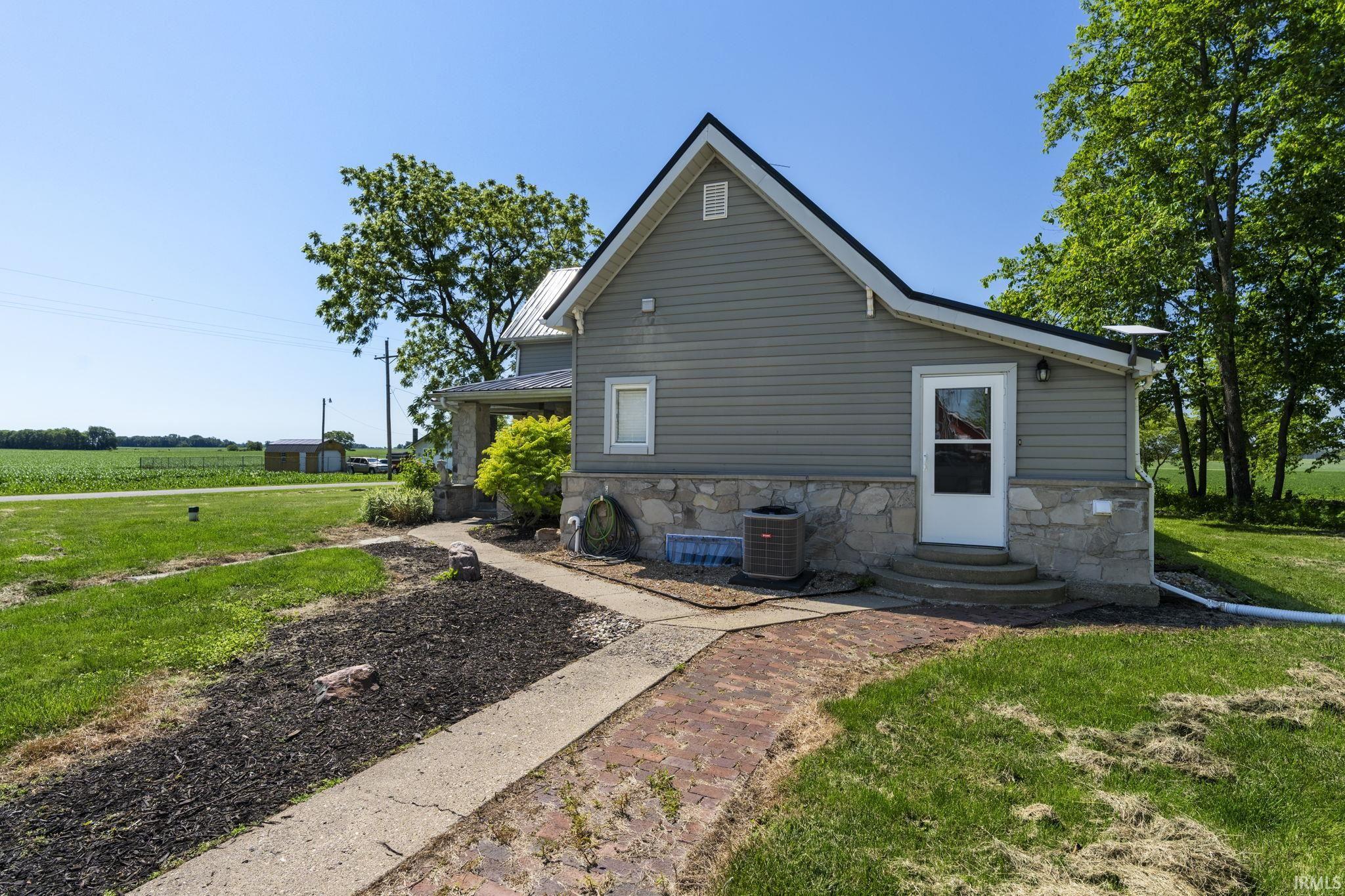 2144 S County Rd 1300 E