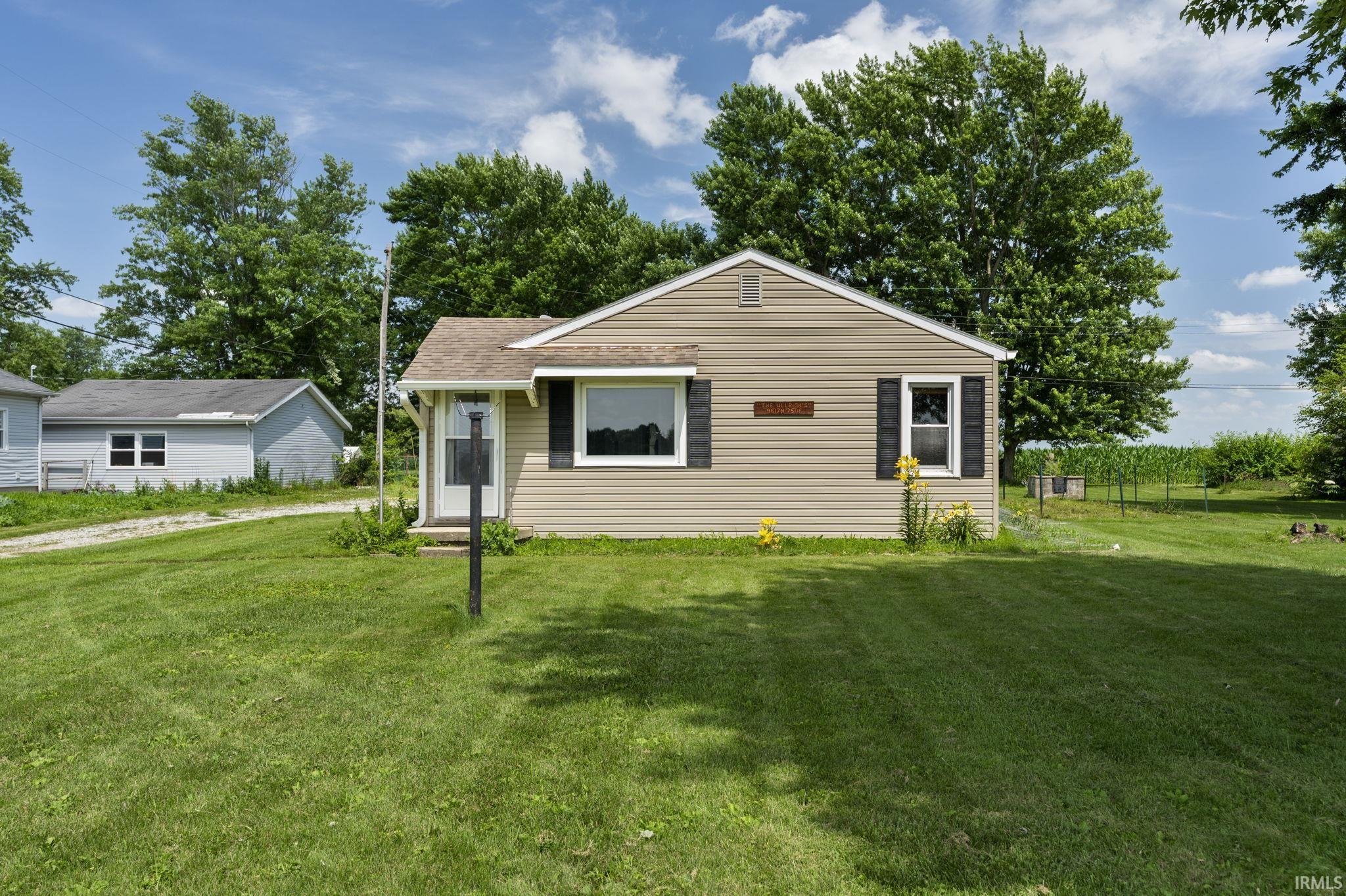 4617 N 750 E