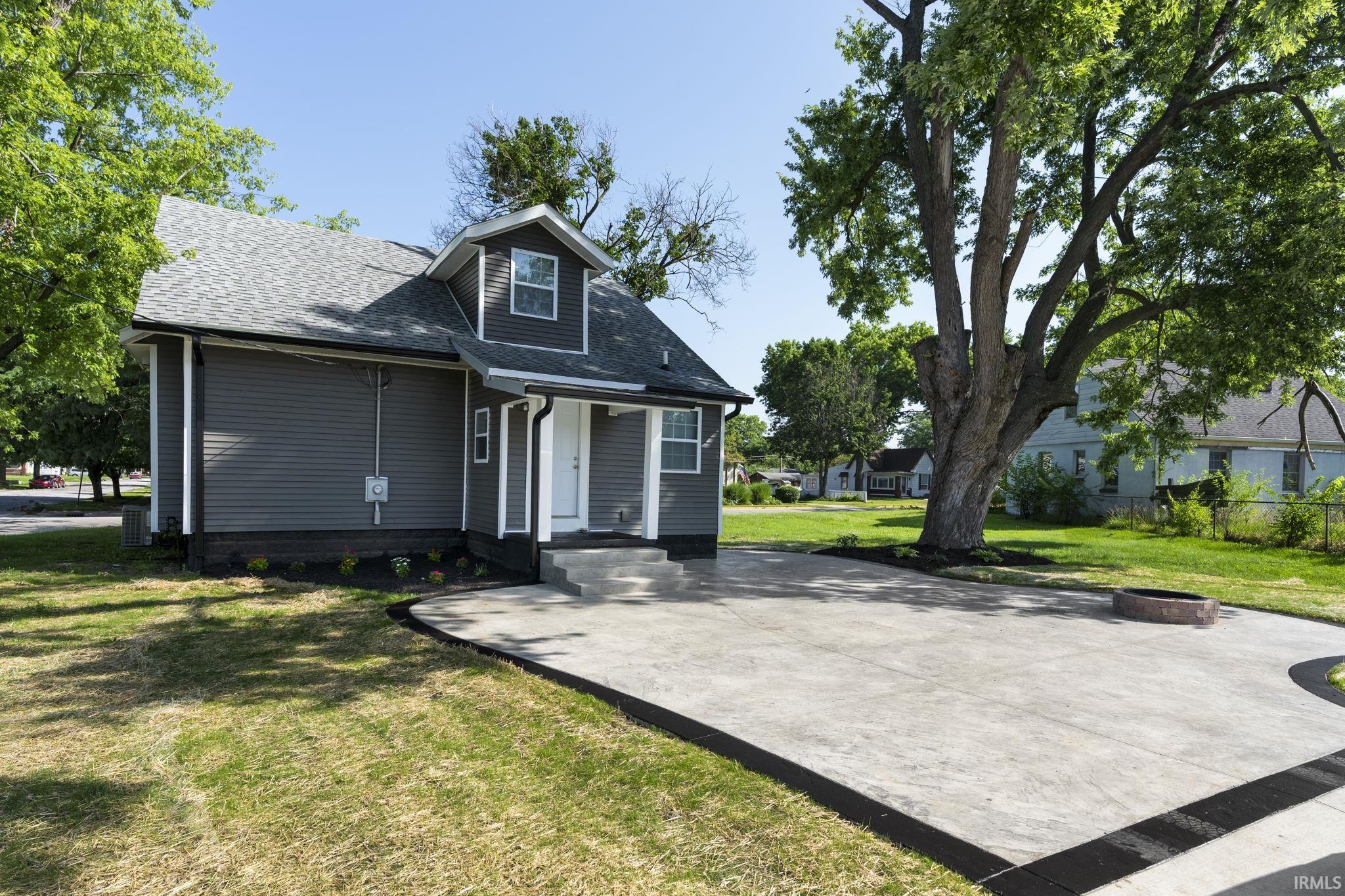 2001 Schuyler Avenue
