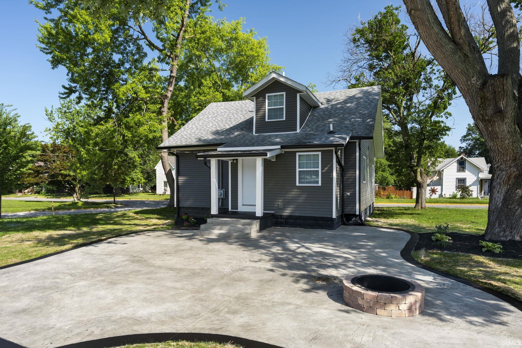 2001 Schuyler Avenue