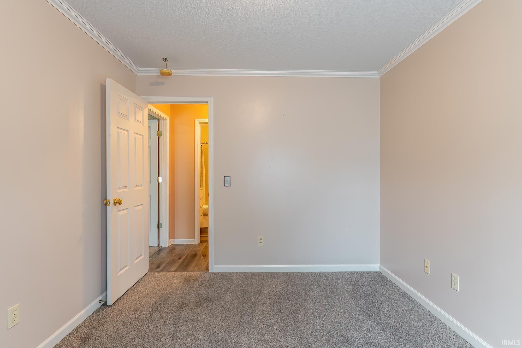 6712 Creekwood Lane