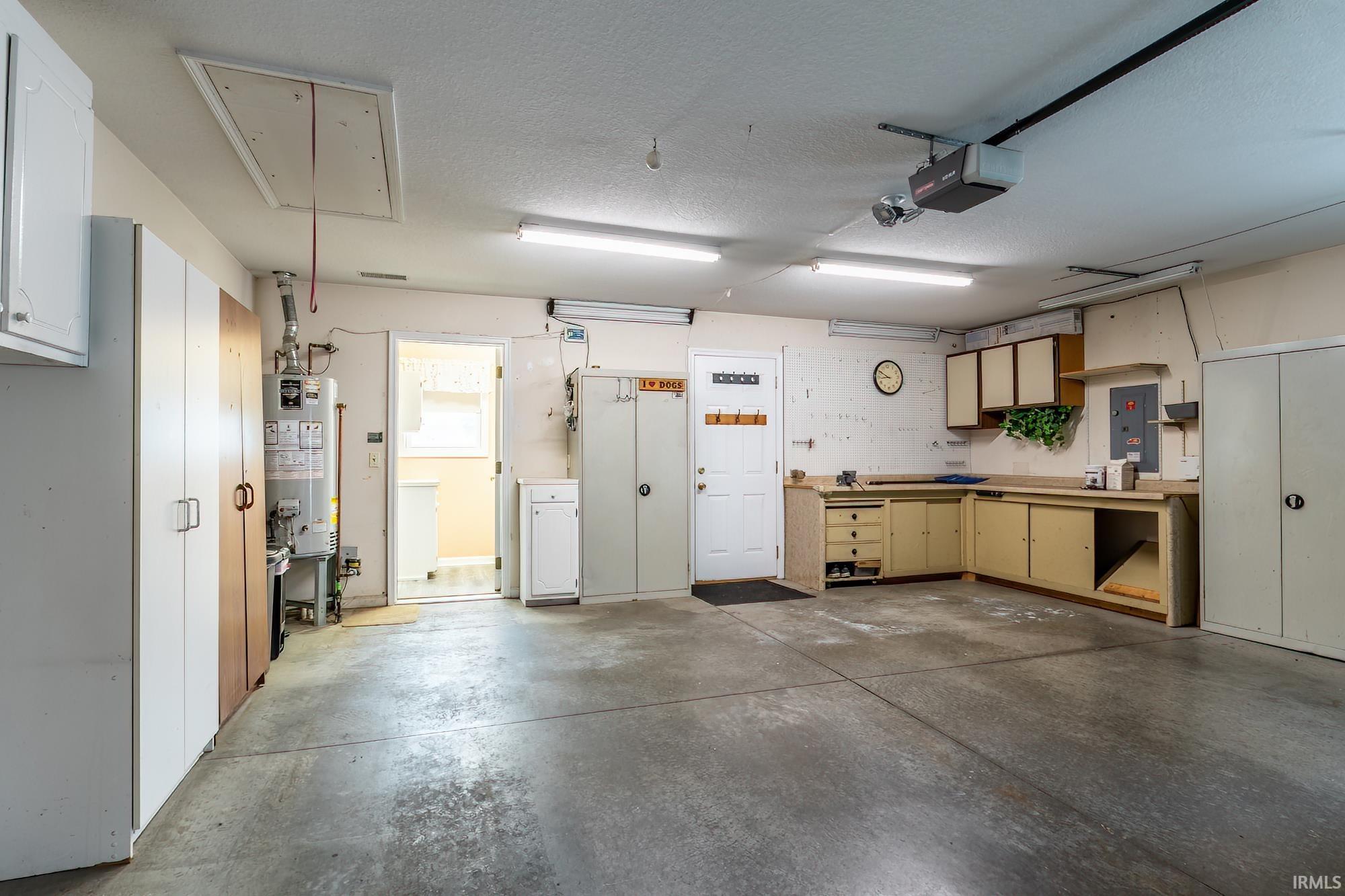 6712 Creekwood Lane