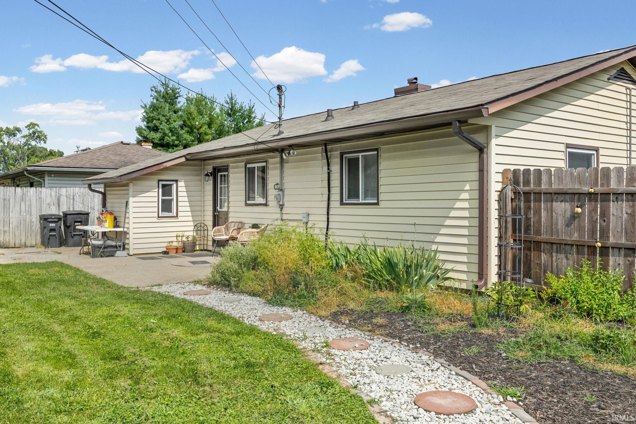 1009 Rochelle Drive