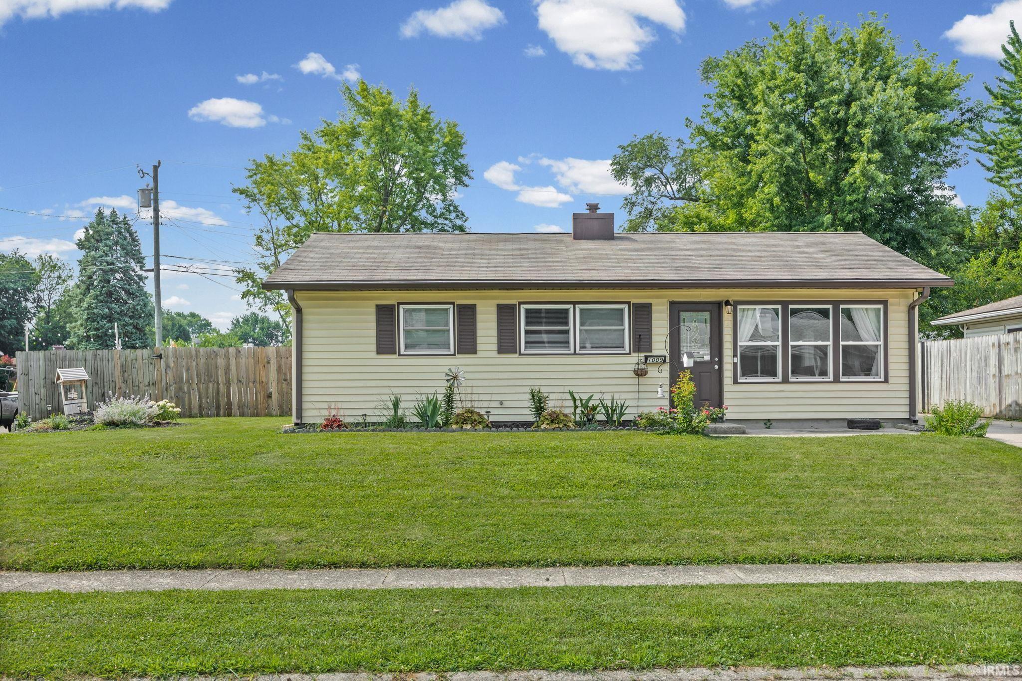 1009 Rochelle Drive
